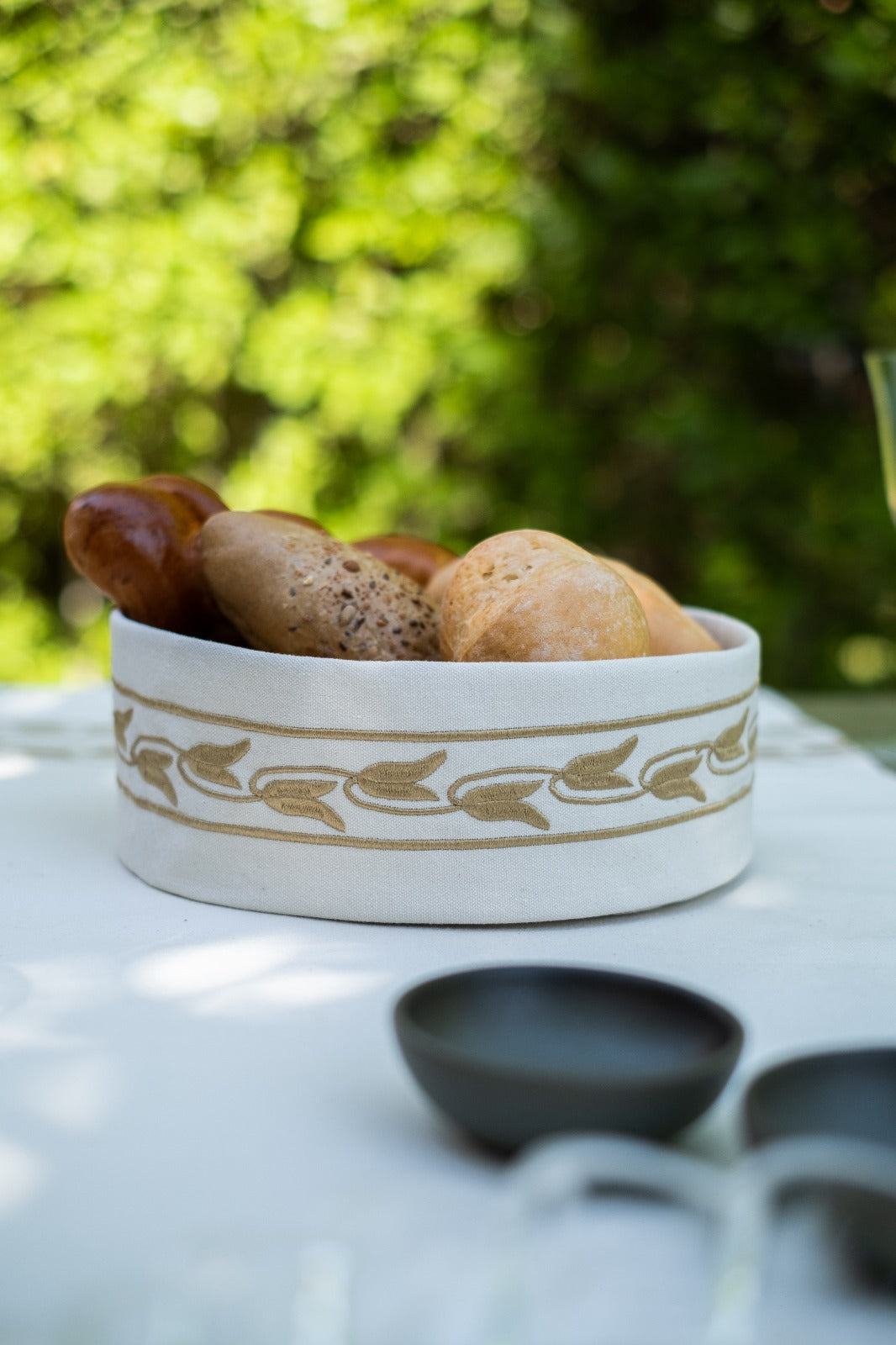 Lotus Chain Breadbasket