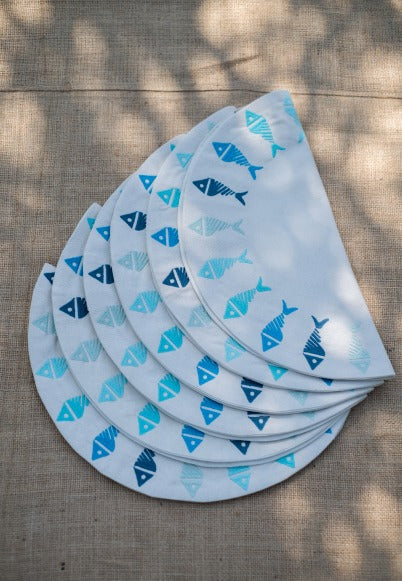 Flowing Fish Placemats Set