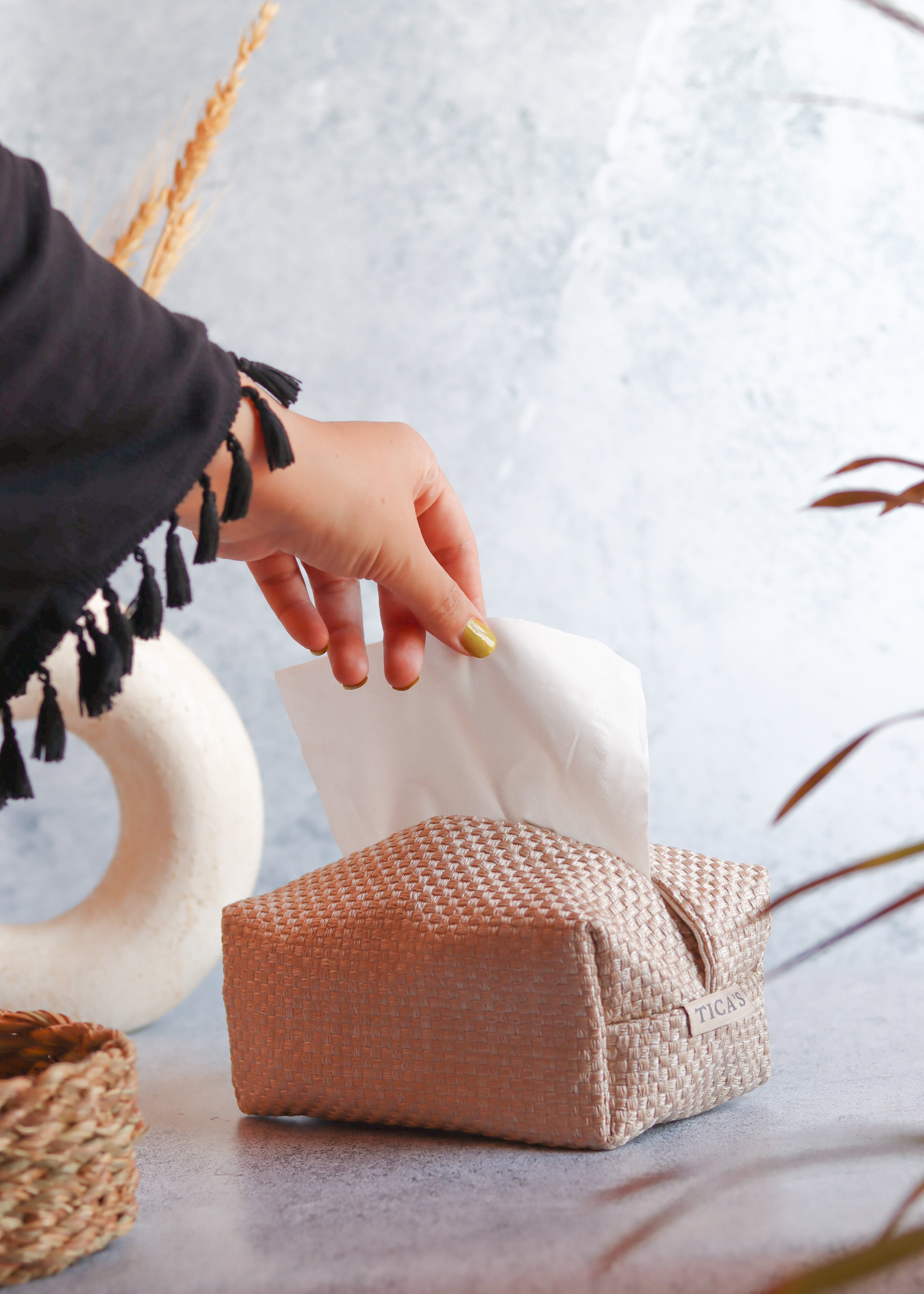 The Cove Tissue Dispenser