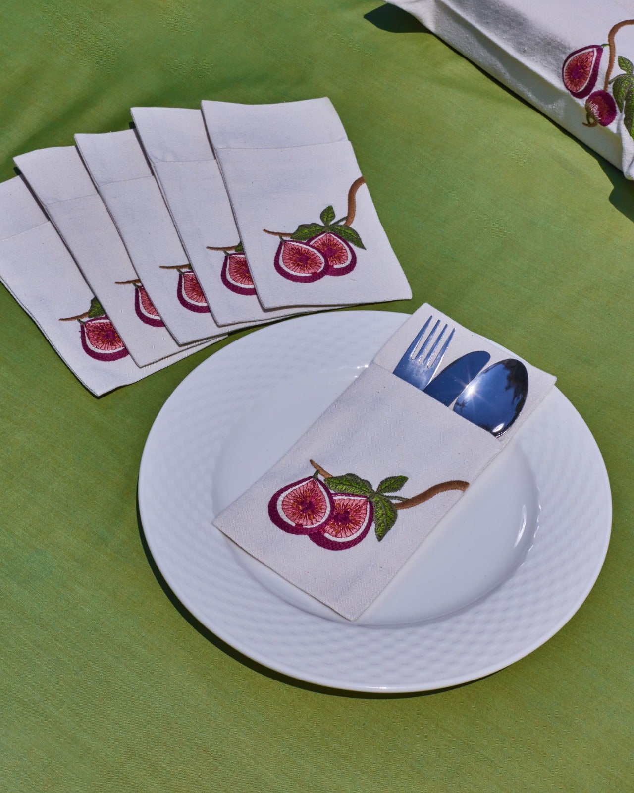 Fig Field Cutlery Holder Set