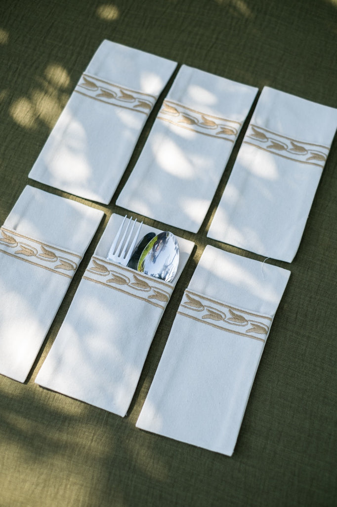 Lotus Chain Cutlery Holder Set