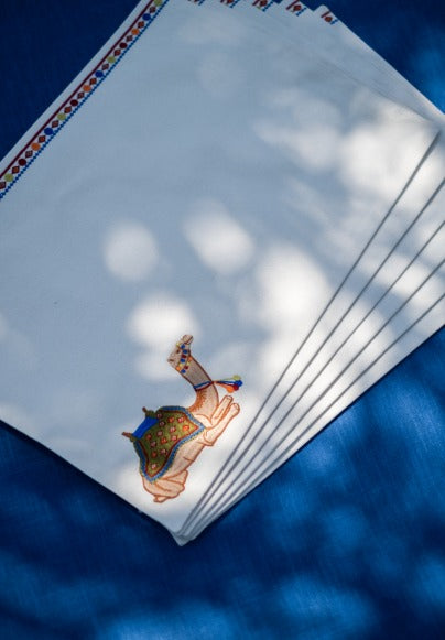 Naka Placemats Set