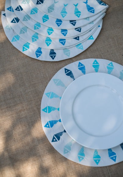 Flowing Fish Placemats Set