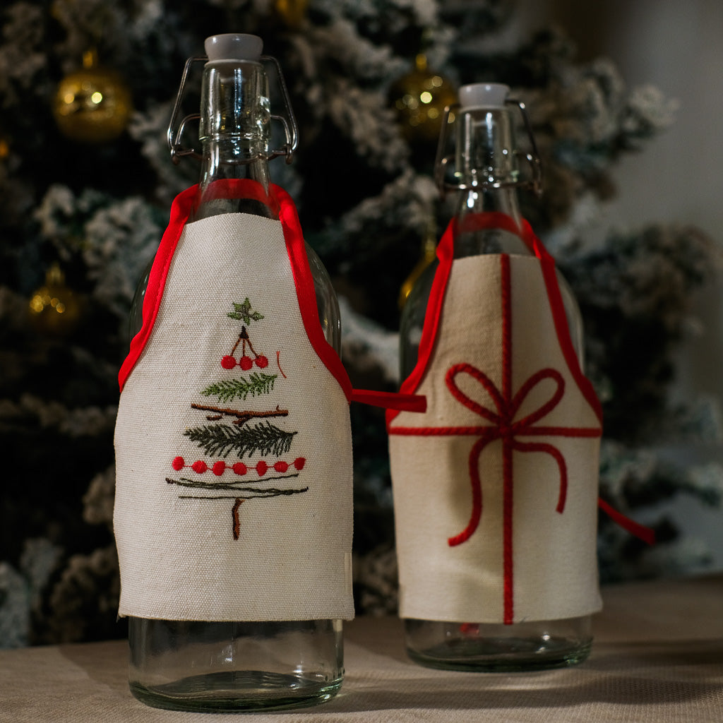 Ribbon &Tree Bottle Apron Set