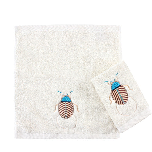 Scarab Guest Towel Set