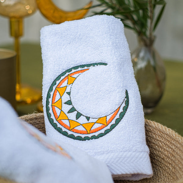 Radiant Crescent Guest Towels Set