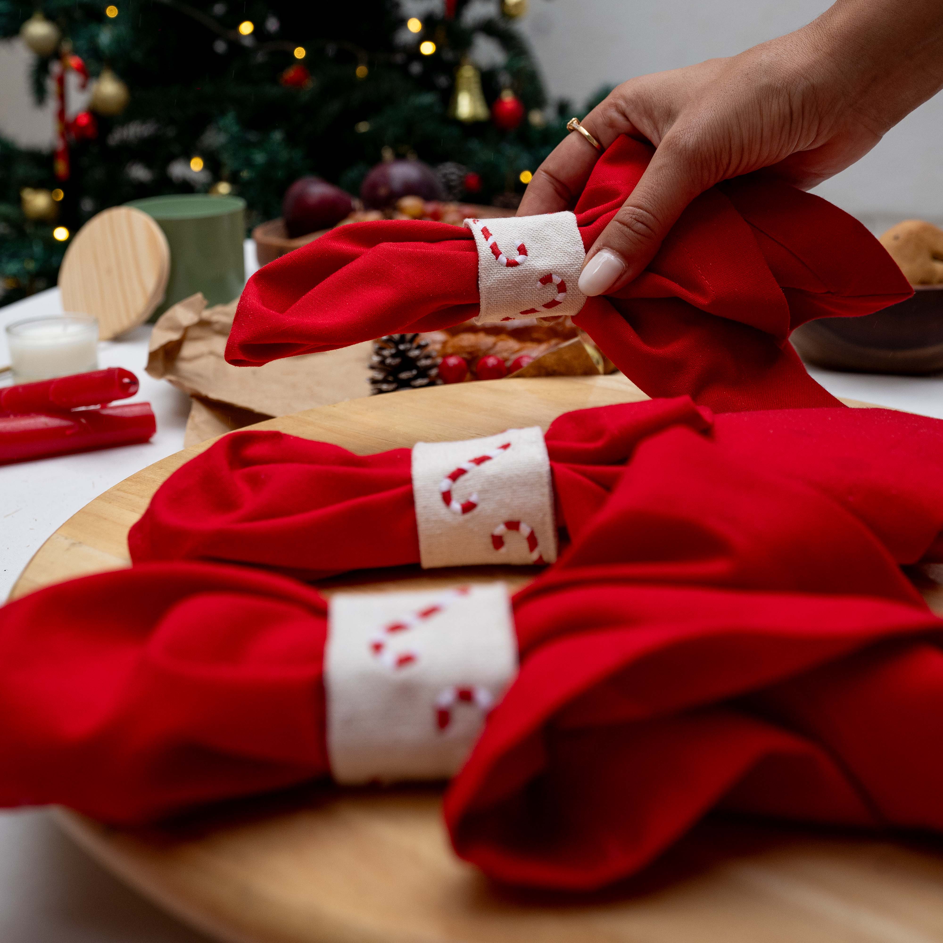 Candy Cane Table Napkin Holder Ring Set