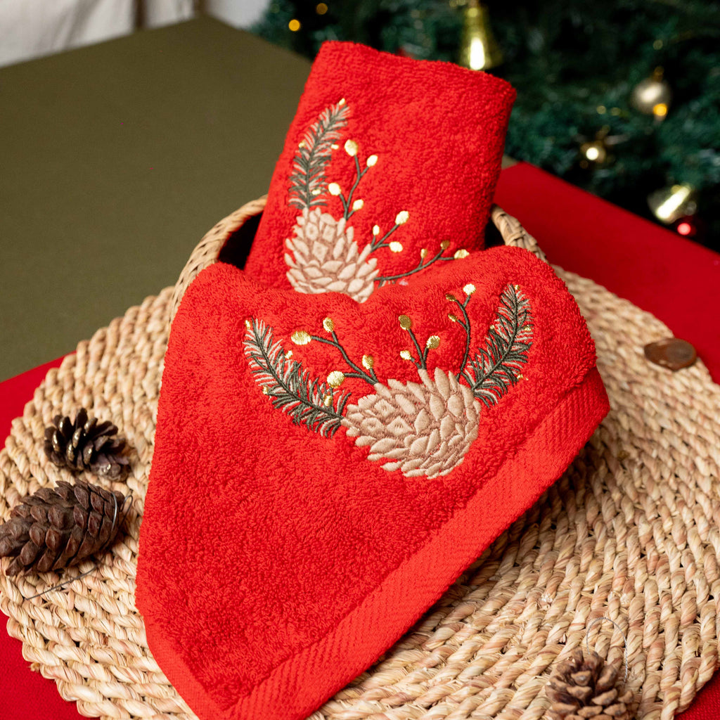 Pine Cone Blossom Guest Towels Set