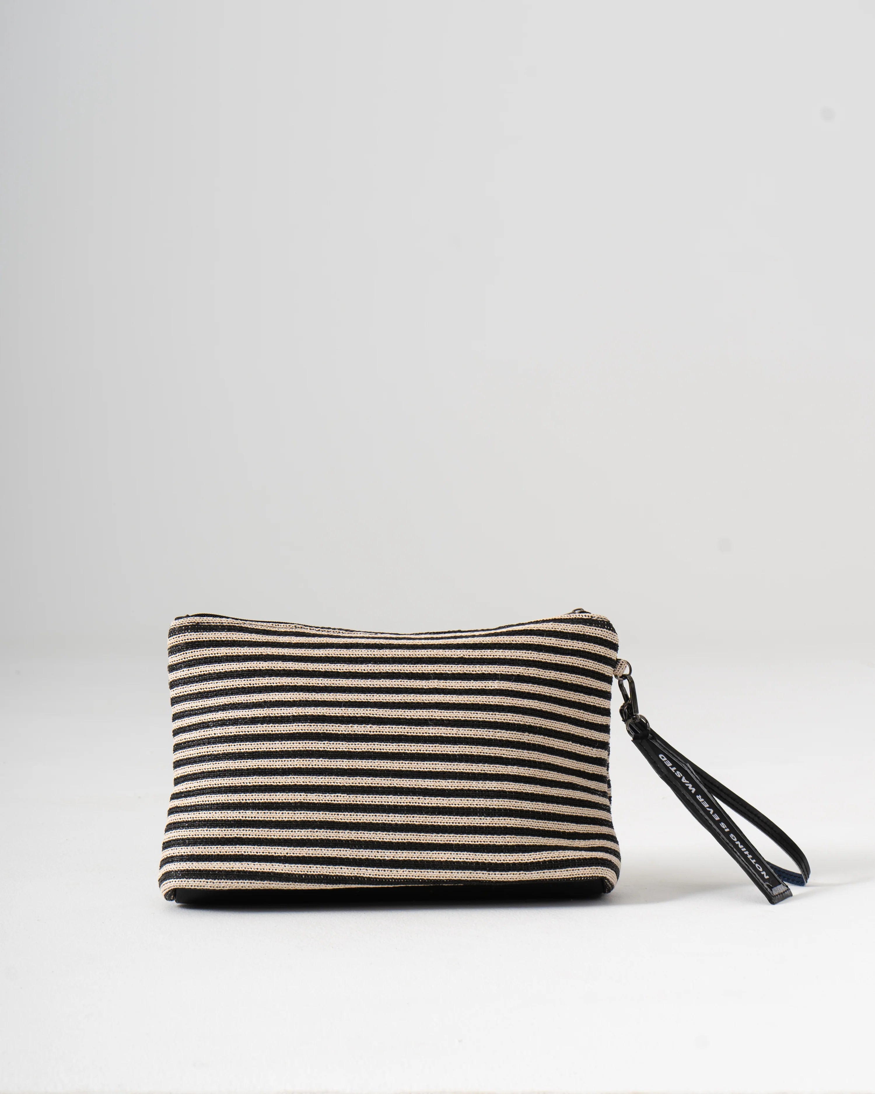 Sol Raffia Clutch - Black & Ivory