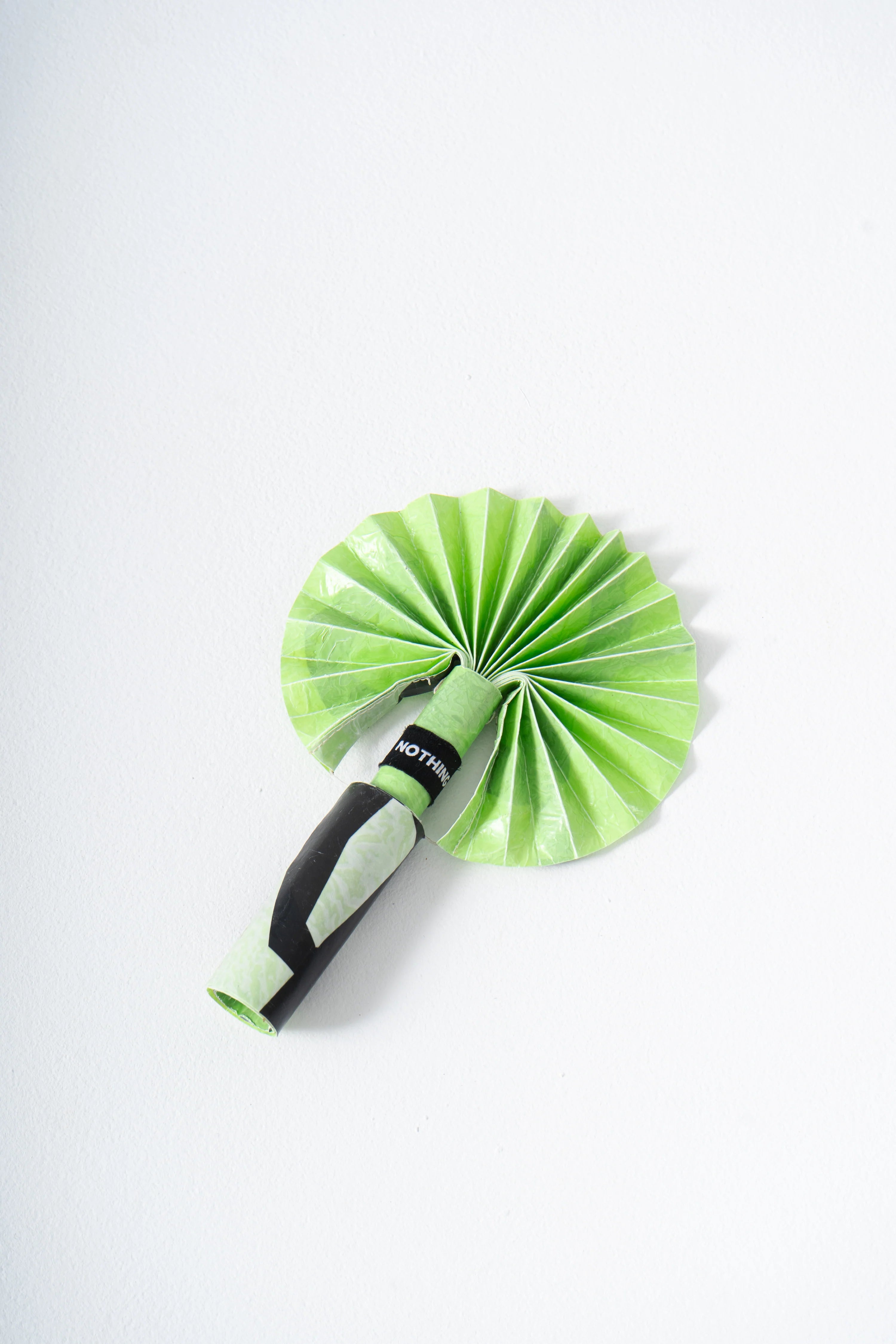 Bloom Fan - White Confetti