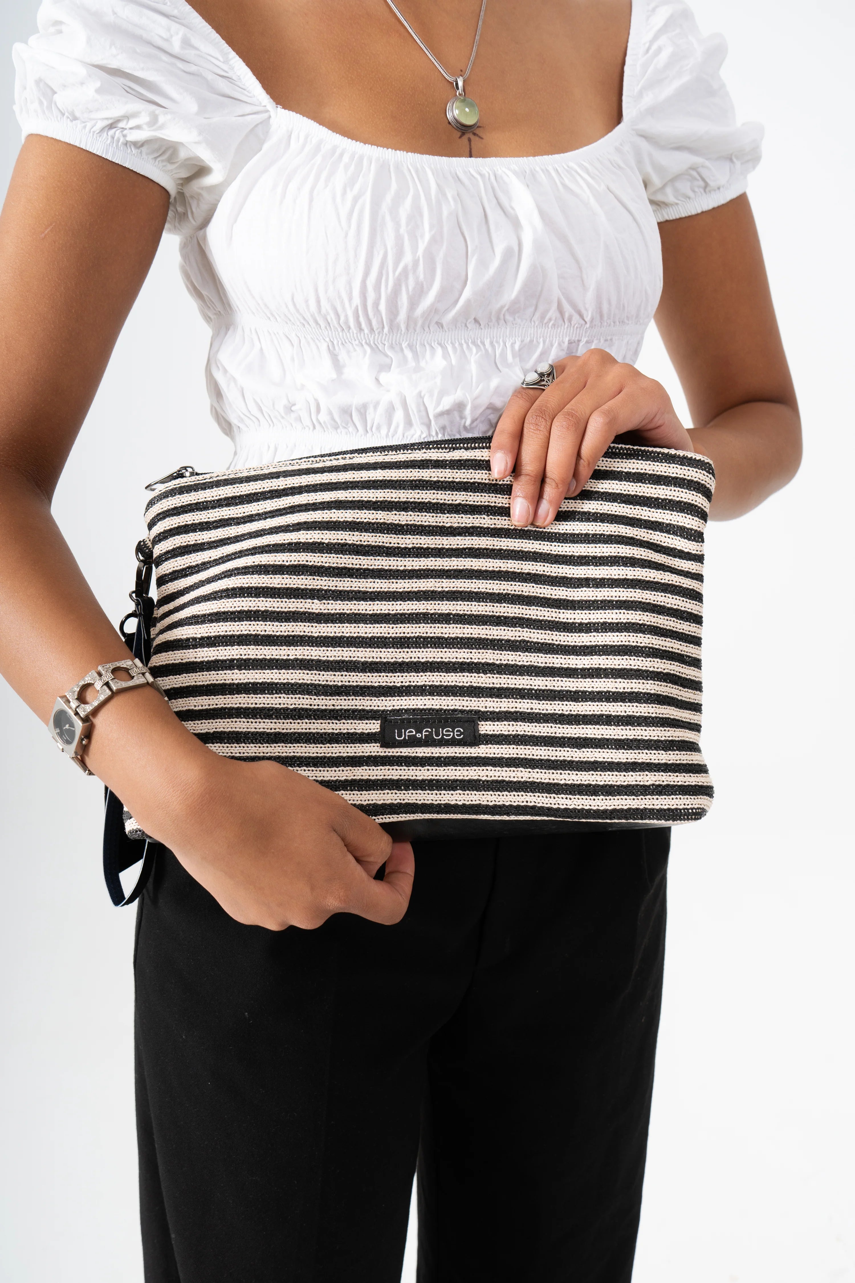 Sol Raffia Clutch - Black & Ivory