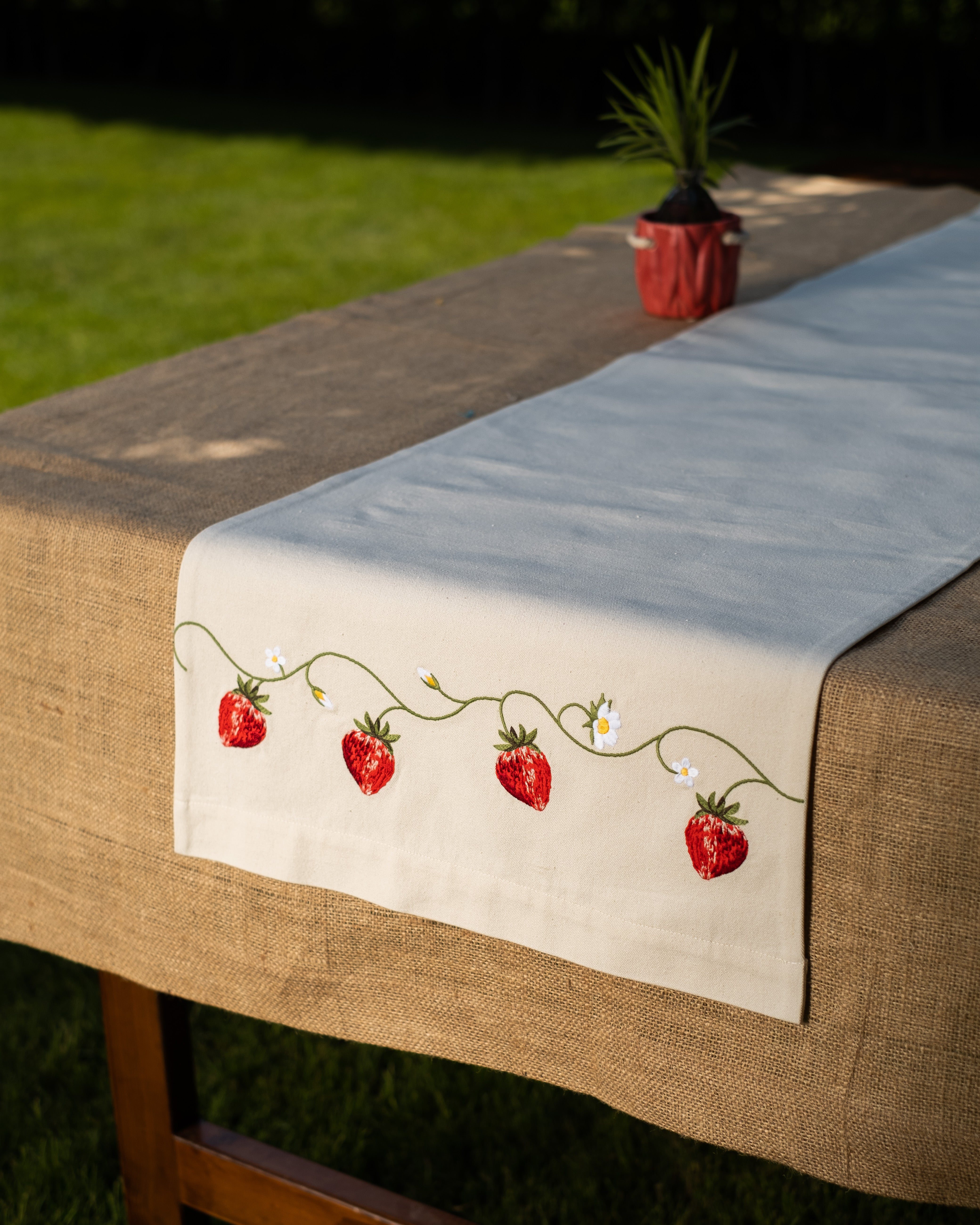 Farawla Table Runner