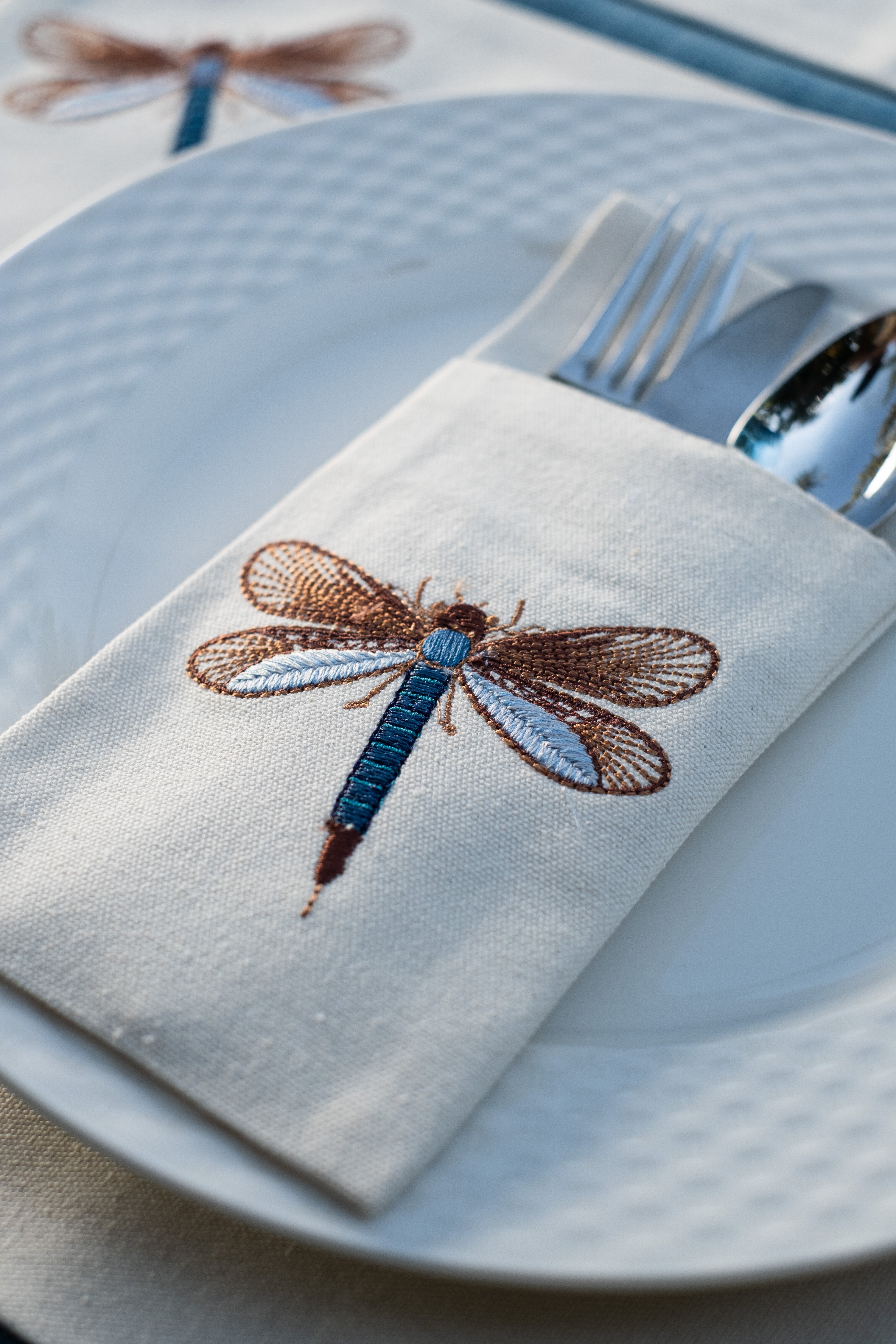 Dragonfly Glow Cutlery Holder Set