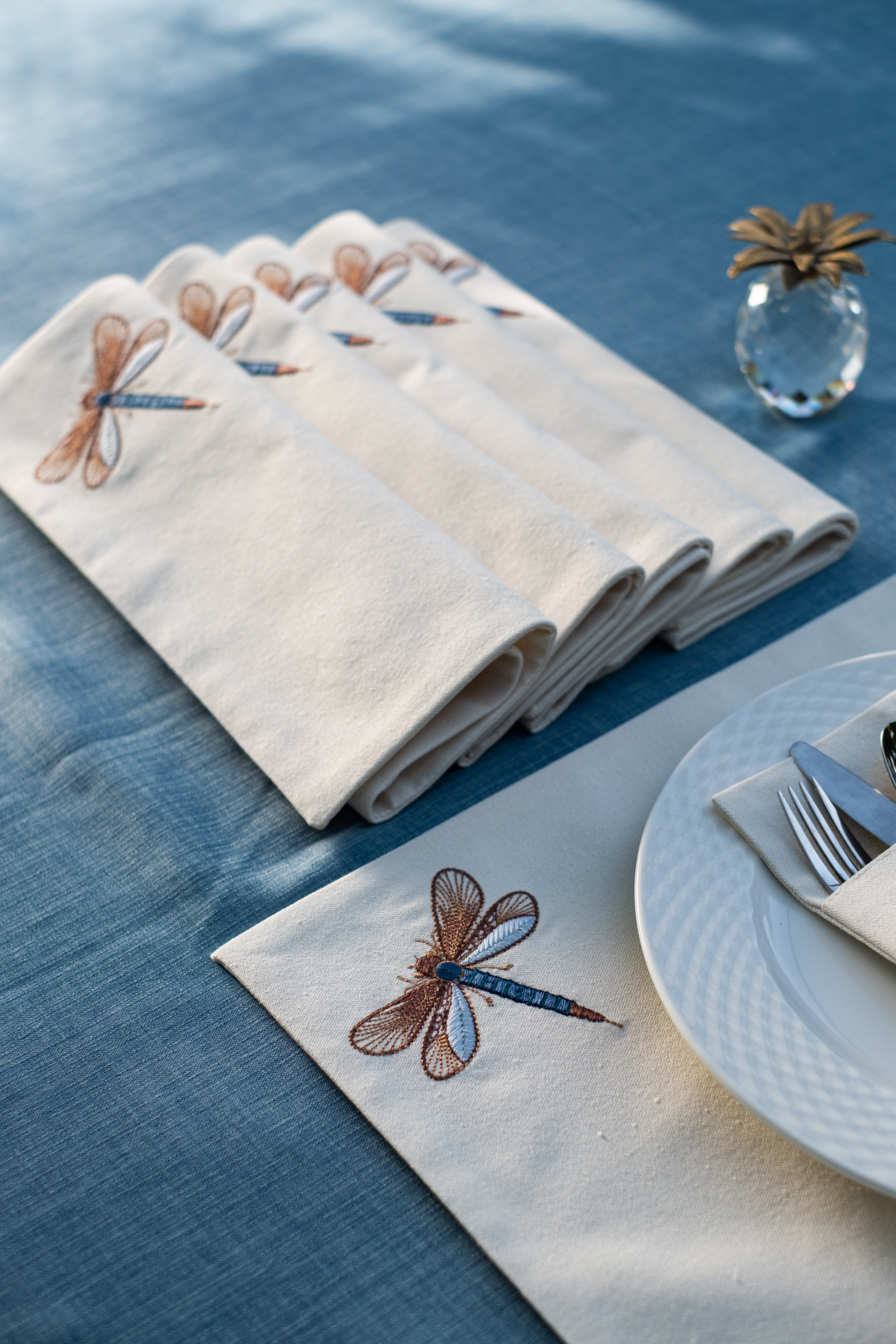 Dragonfly Glow Placemats Set