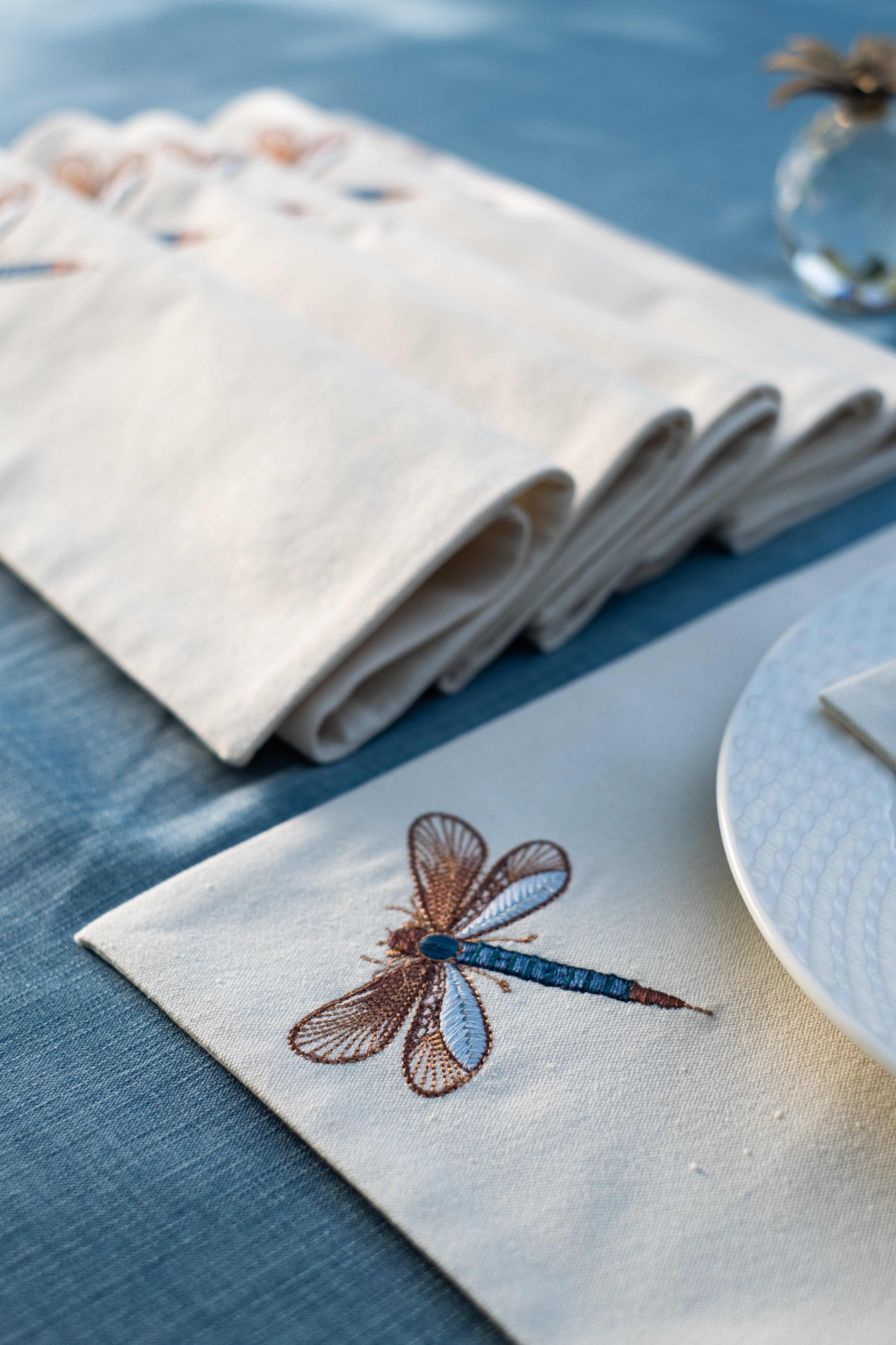 Dragonfly Glow Placemats Set