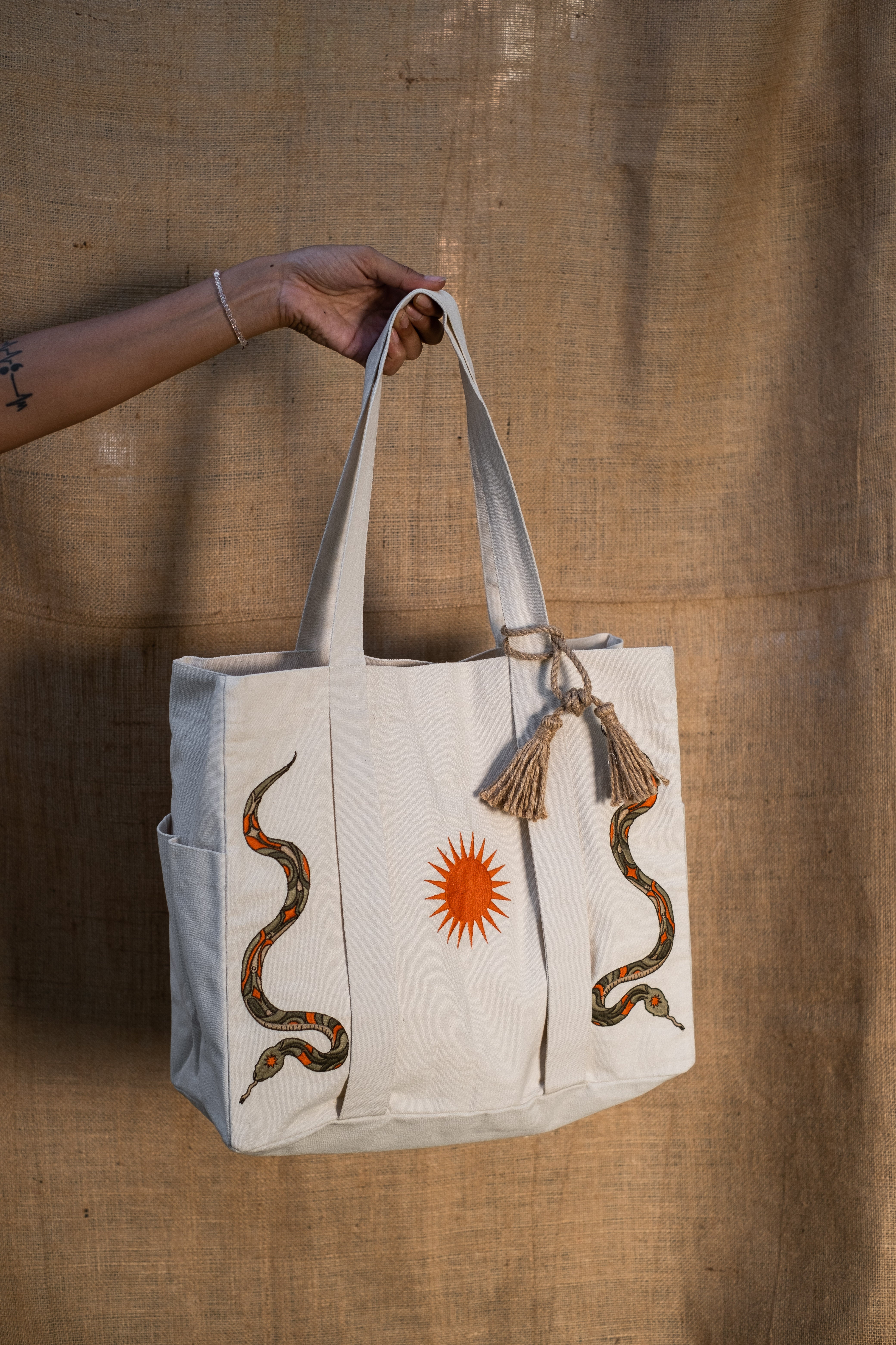 Sol Serpent Spacious Bag