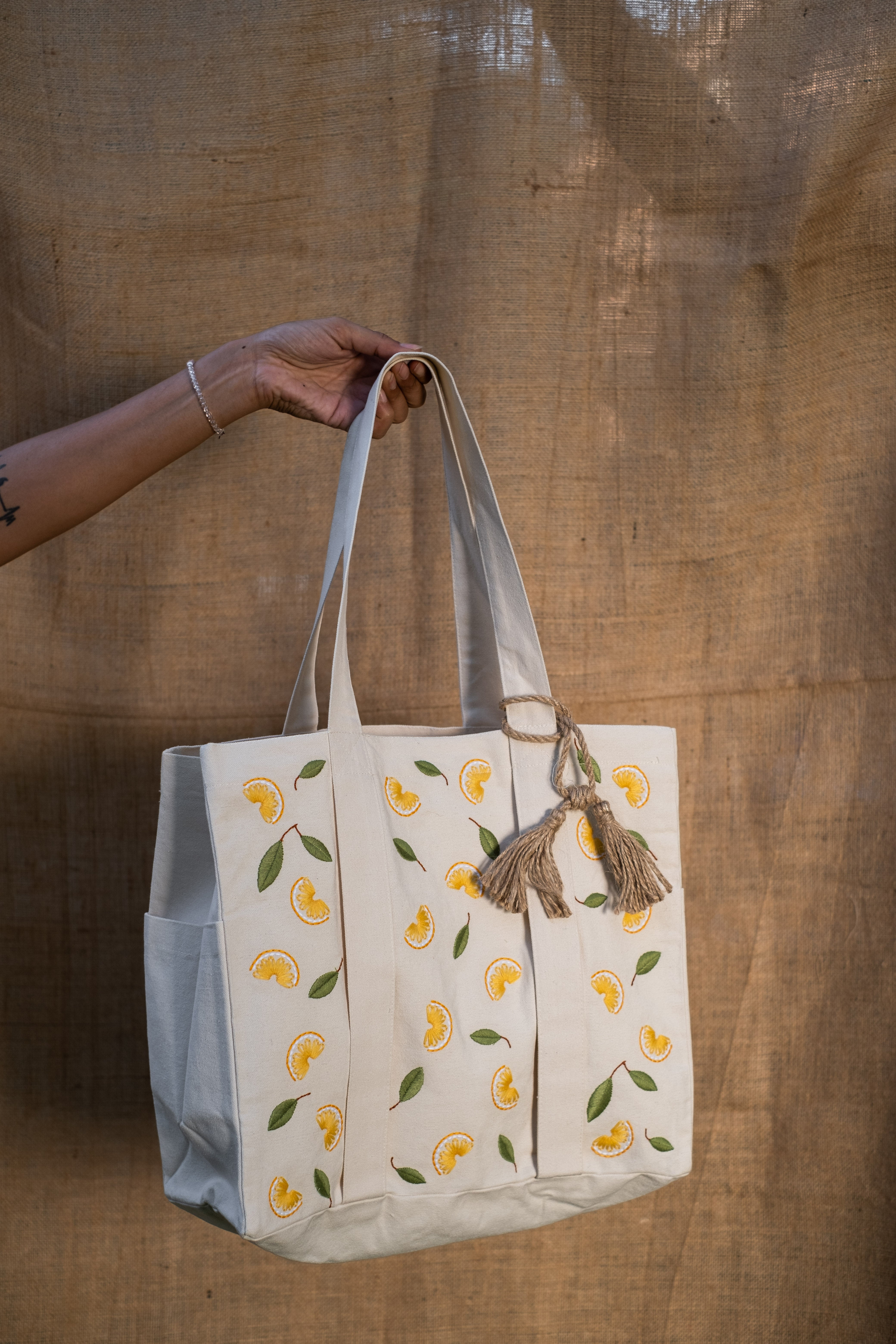 Yosfi Spacious Bag