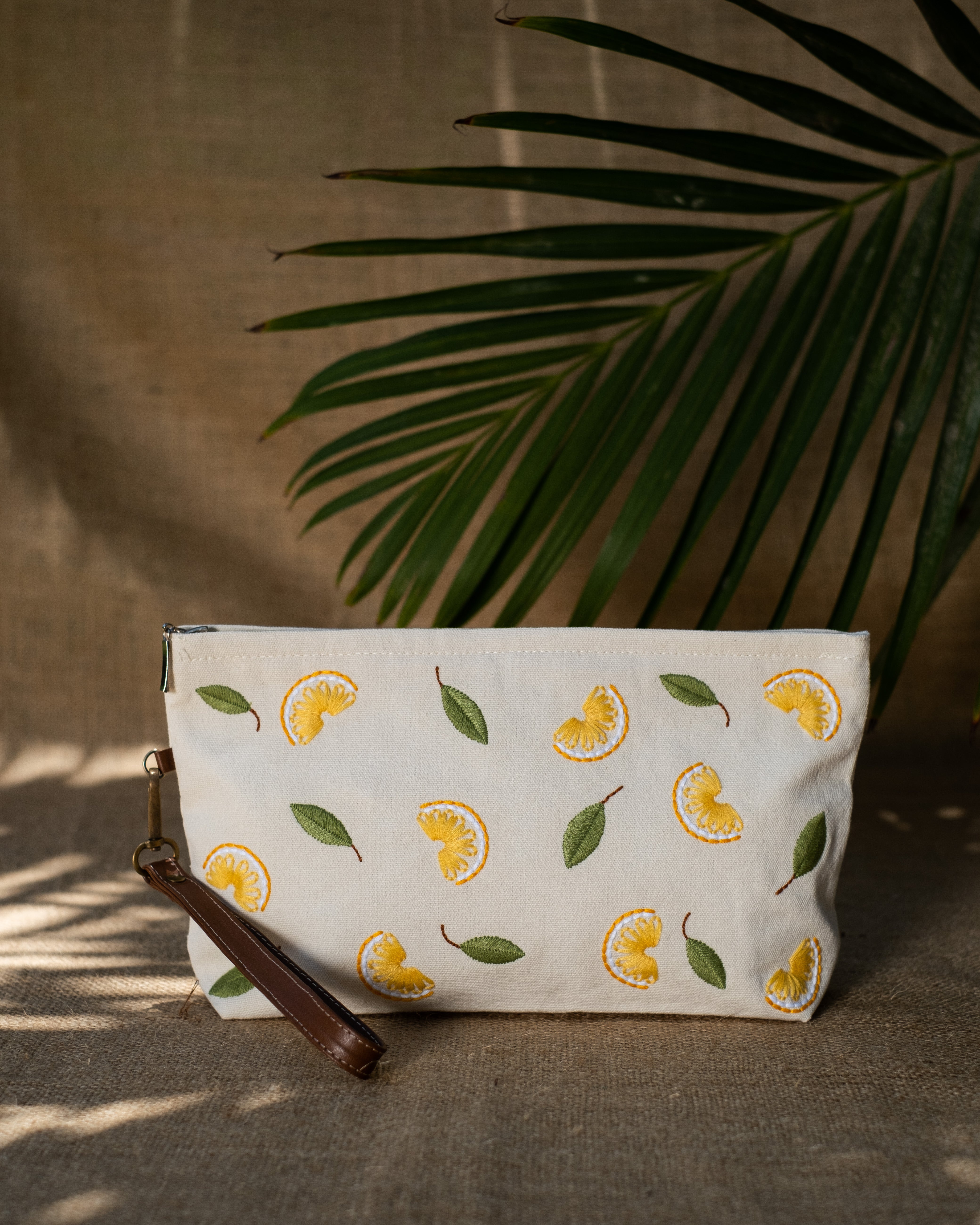 Yosfi Pouch
