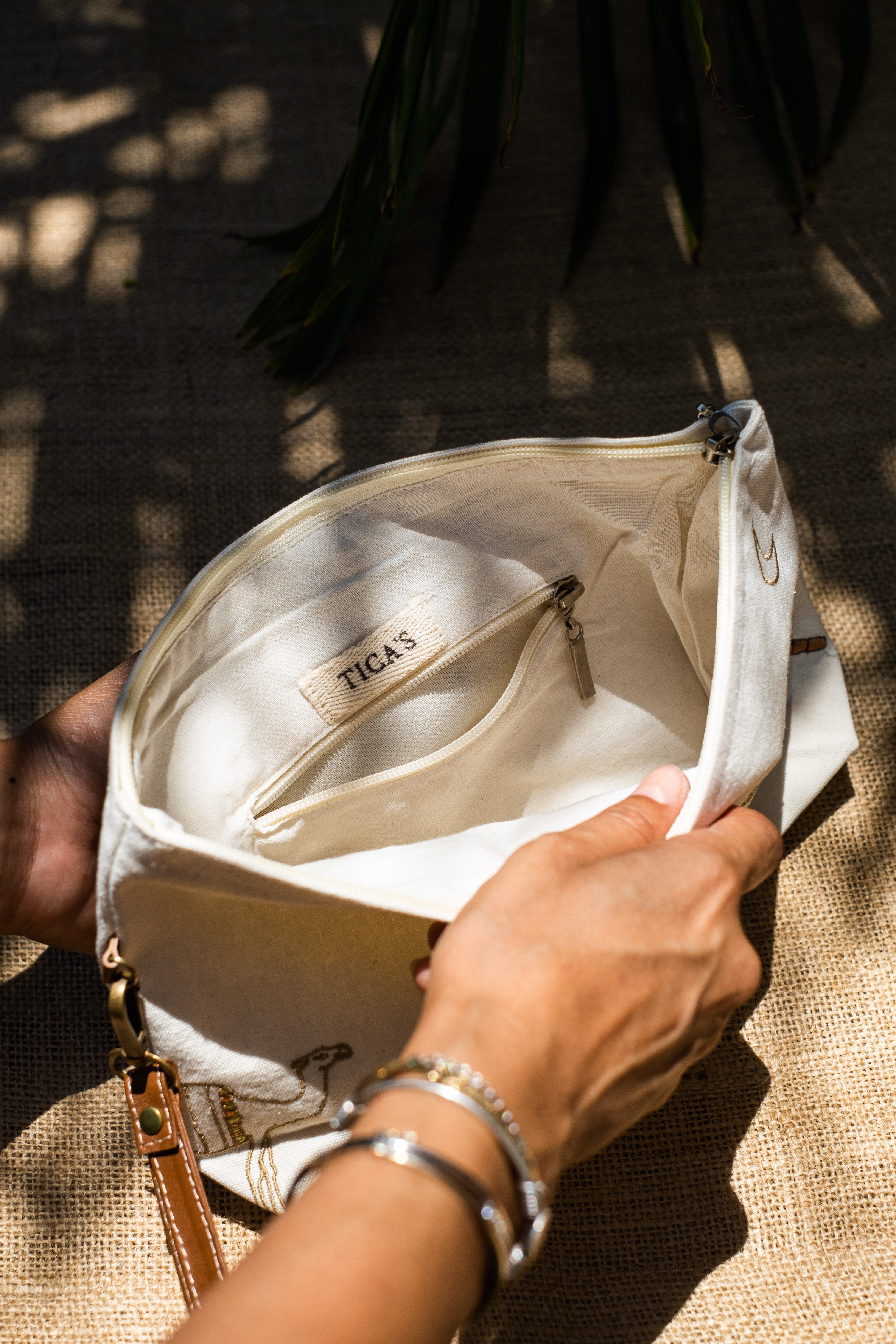 Wadi Pouch