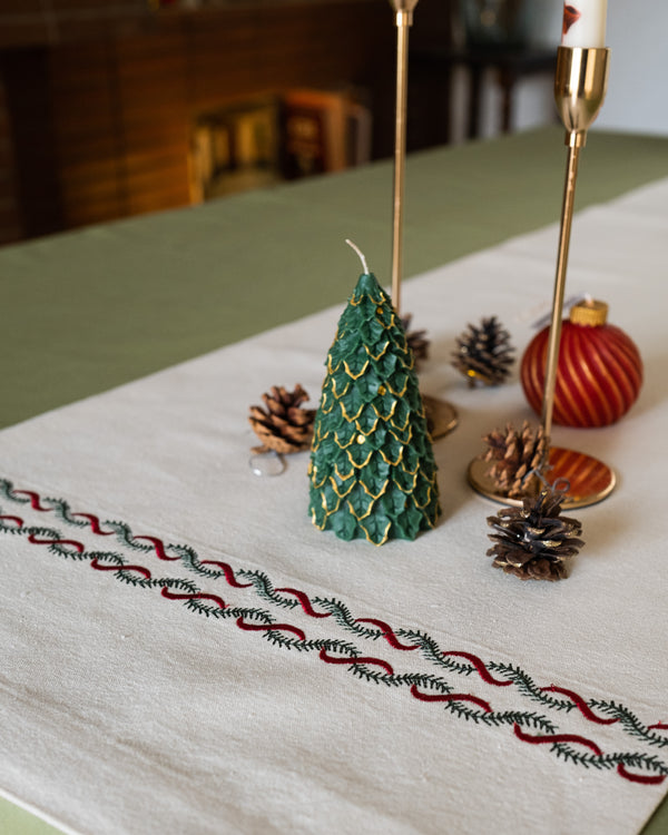 Christmas Garland Table Runner
