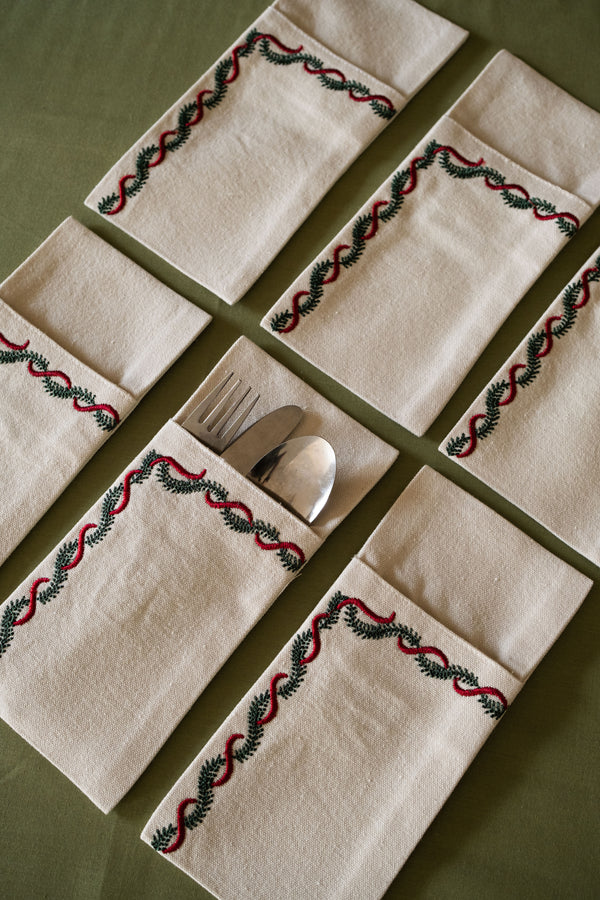 Christmas Garland Cutlery Holder Set