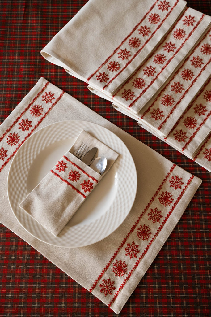 Red Snowfall Placemat Set