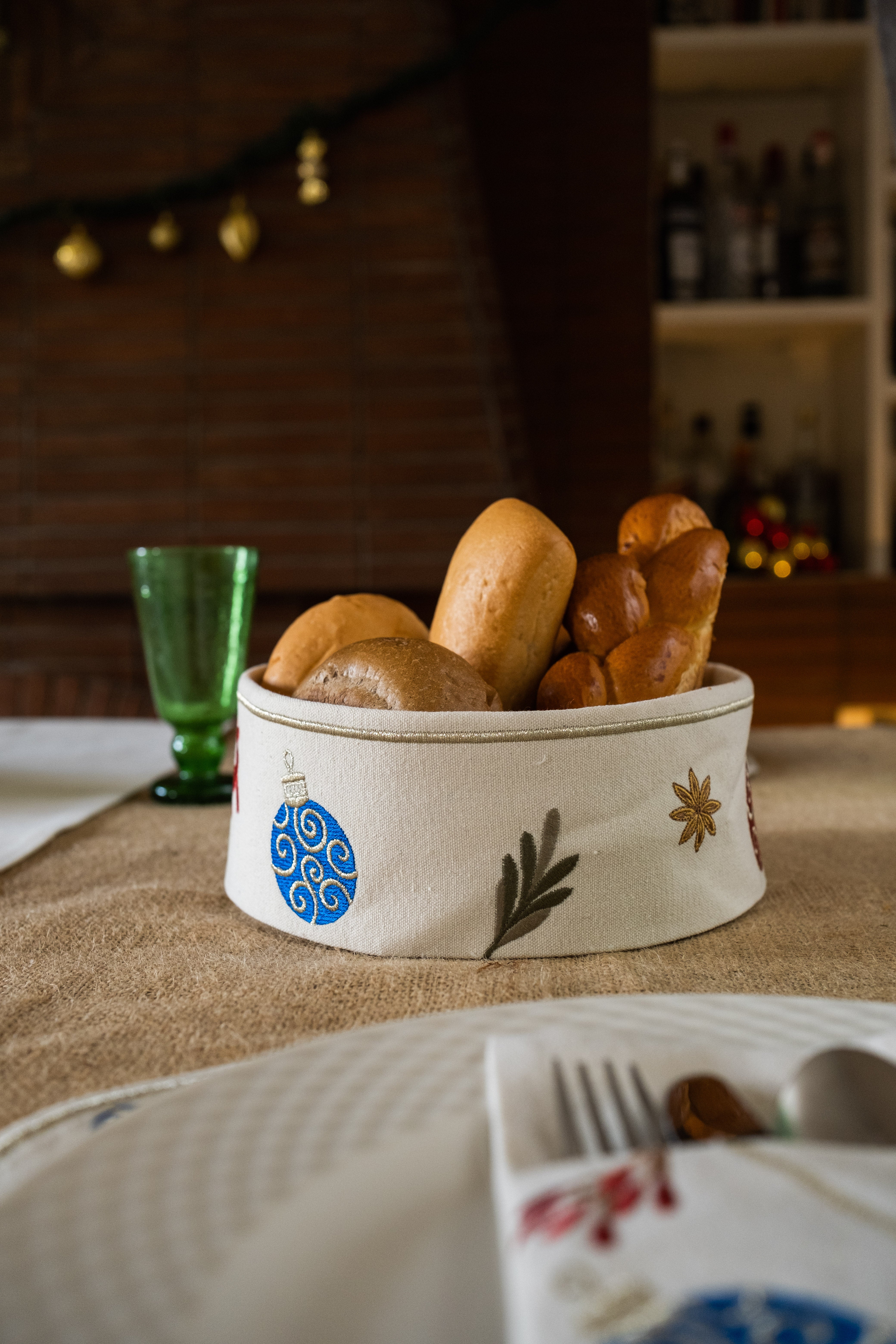 Festive ornaments Breadbasket