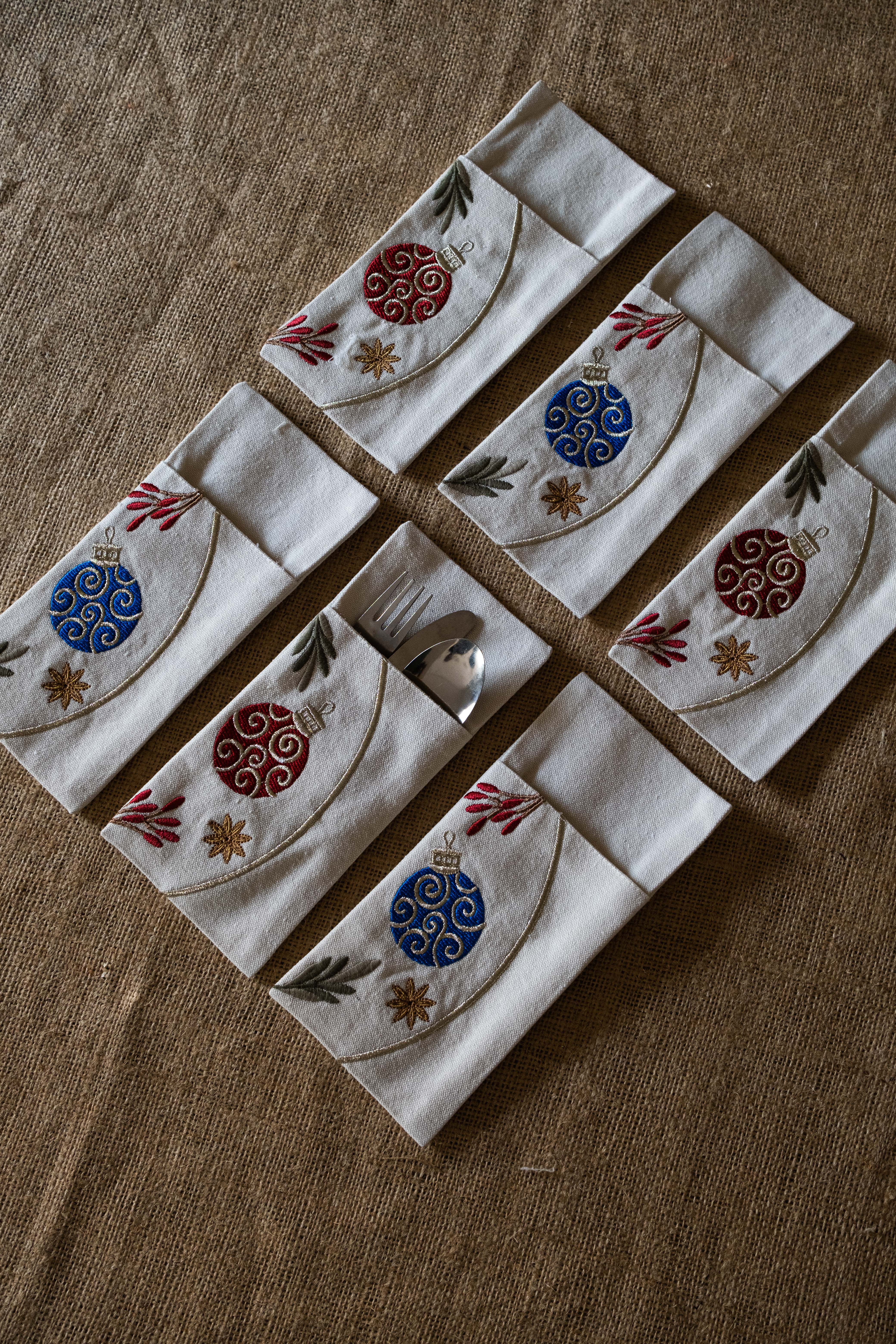 Festive ornaments Cutlery Holder Set