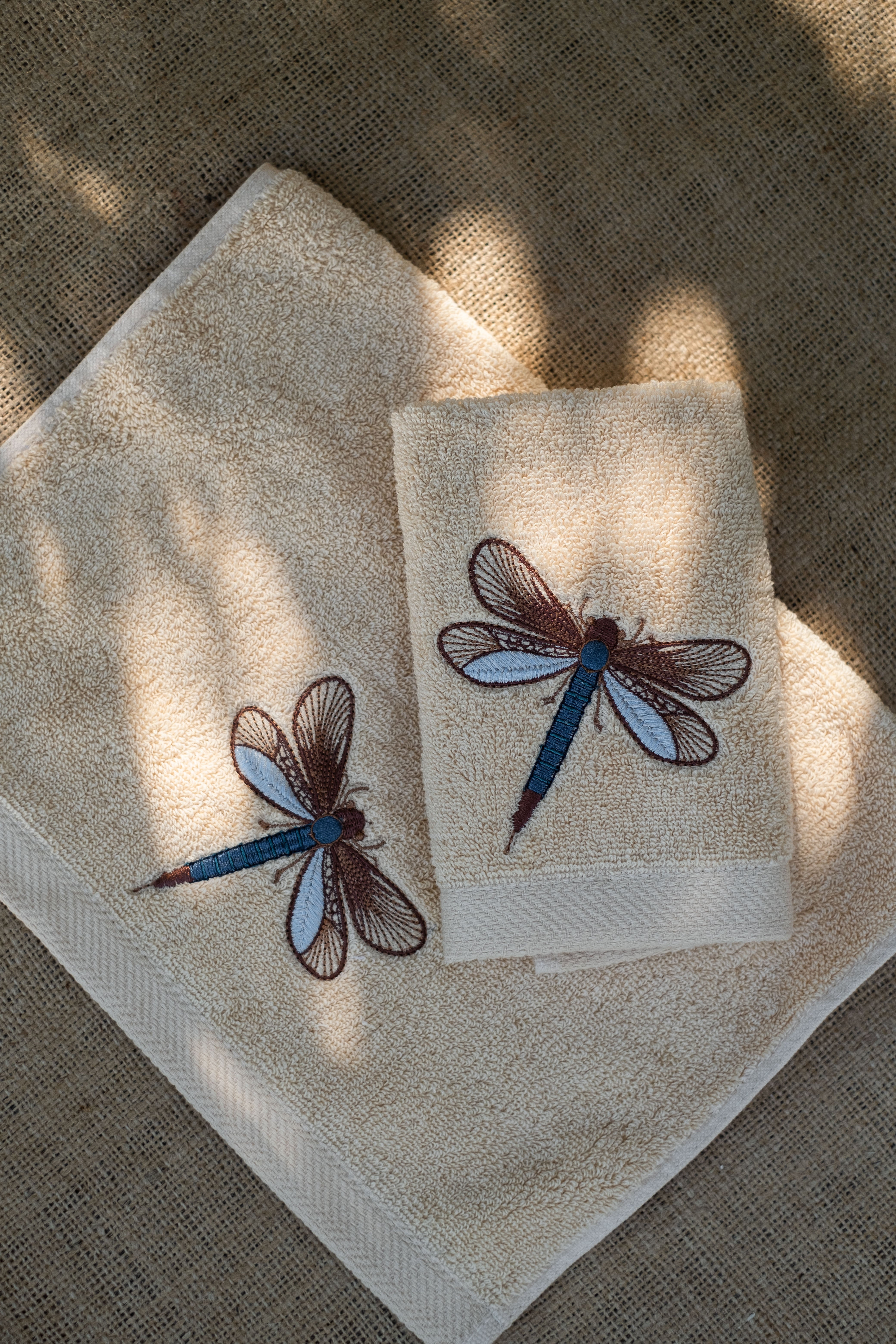 Dragonfly Glow Guest Towels Set