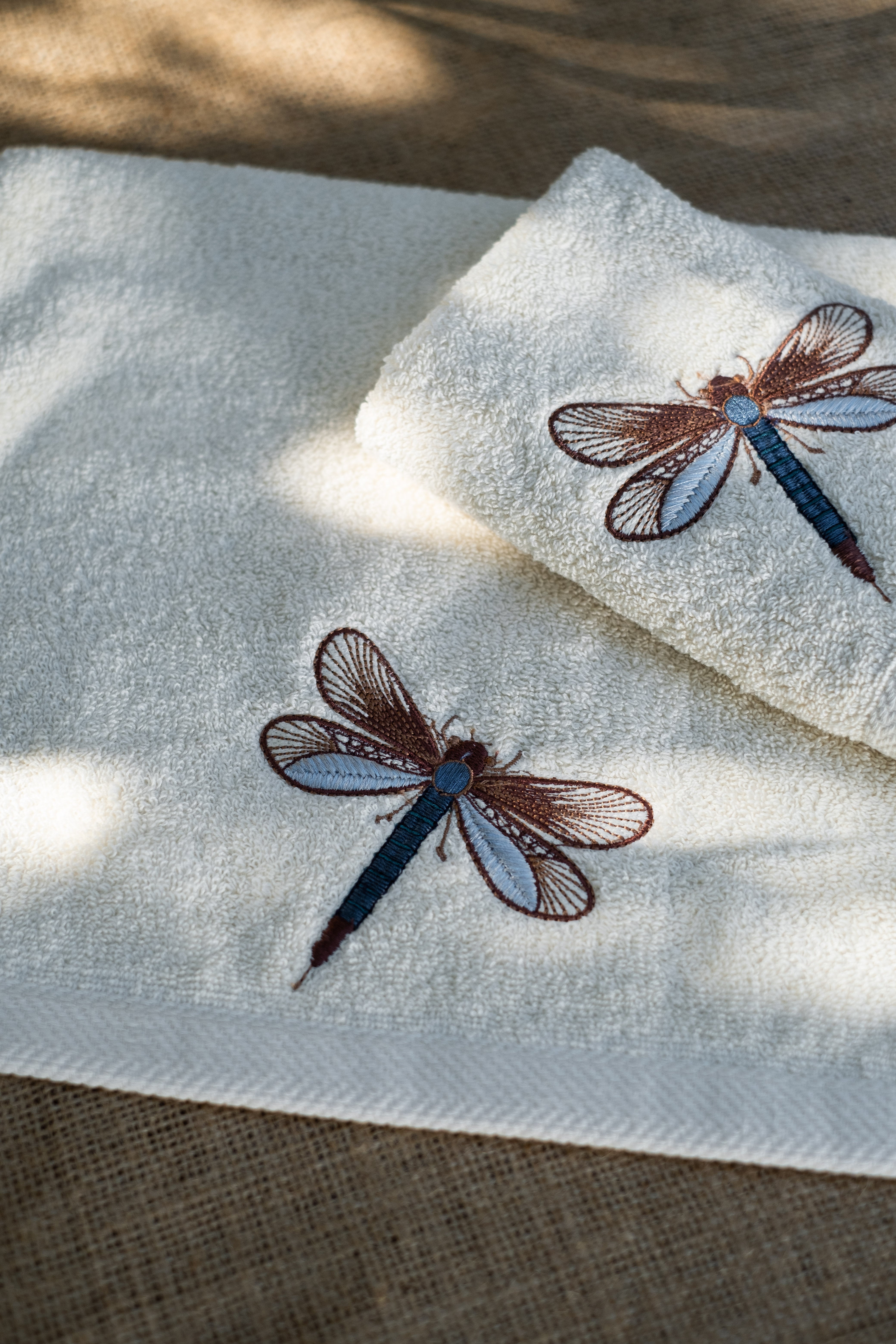 Dragonfly Glow Guest Towels Set