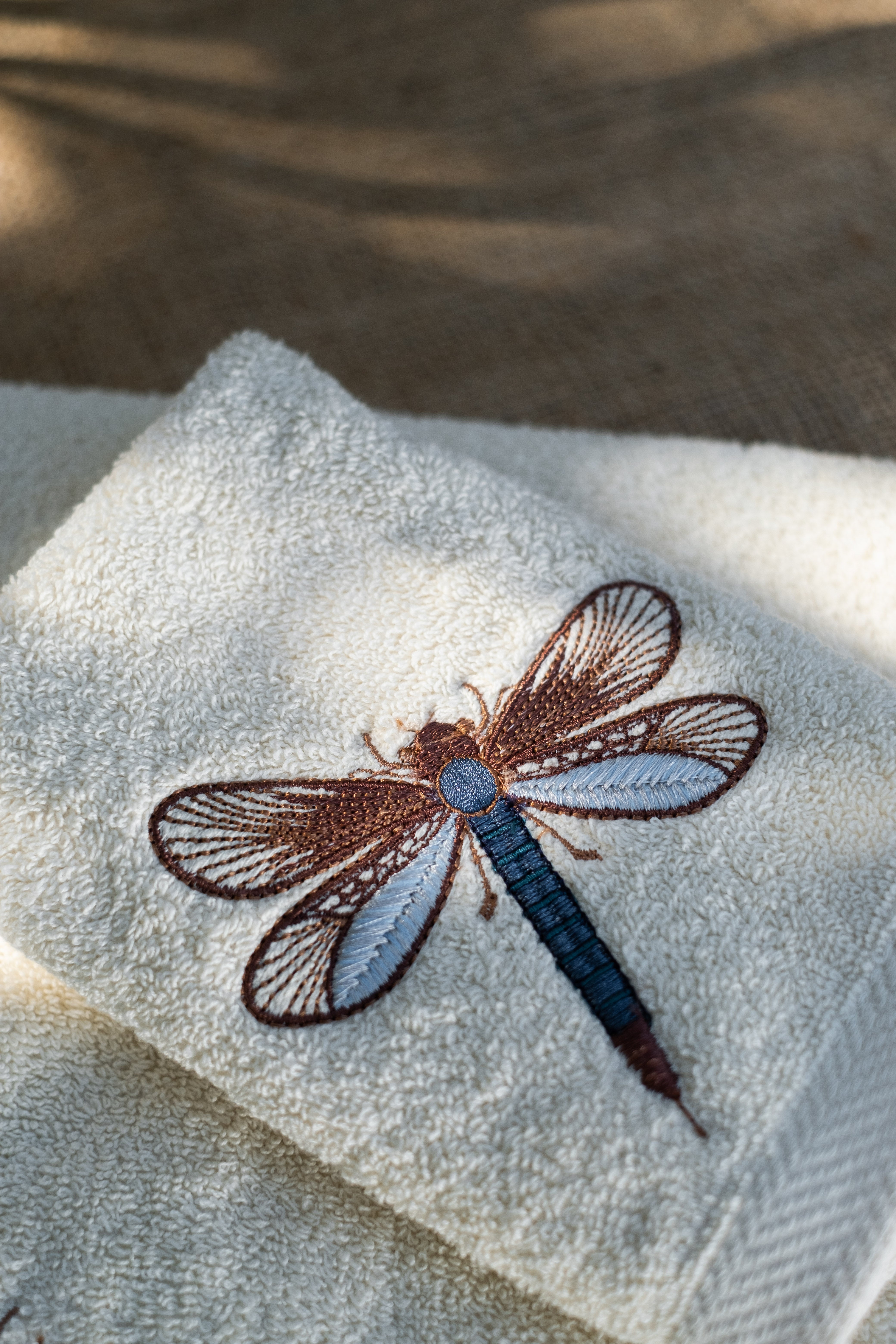 Dragonfly Glow Guest Towels Set