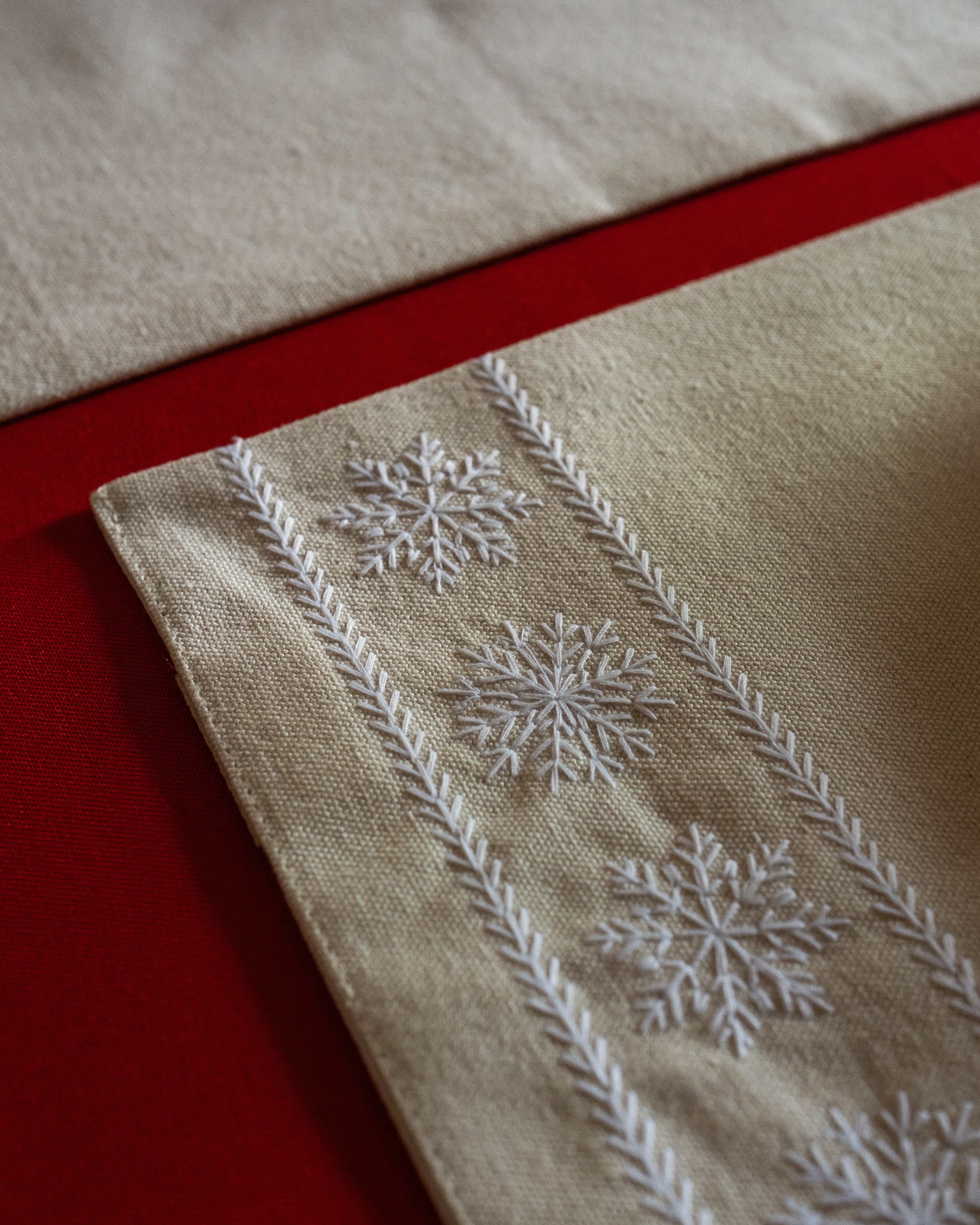 White Snowfall Placemat Set