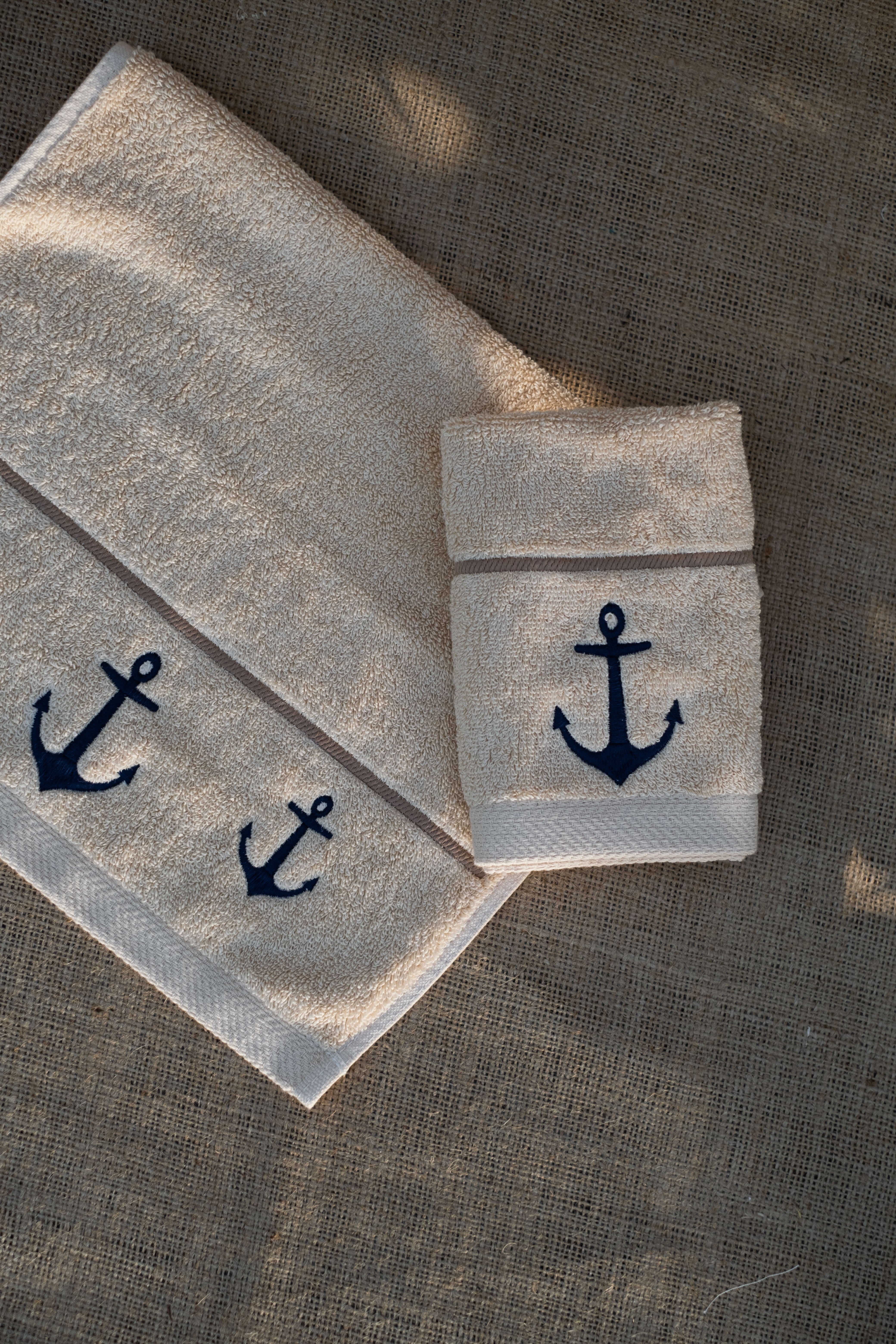 Salty Anchor Guest Towels Set