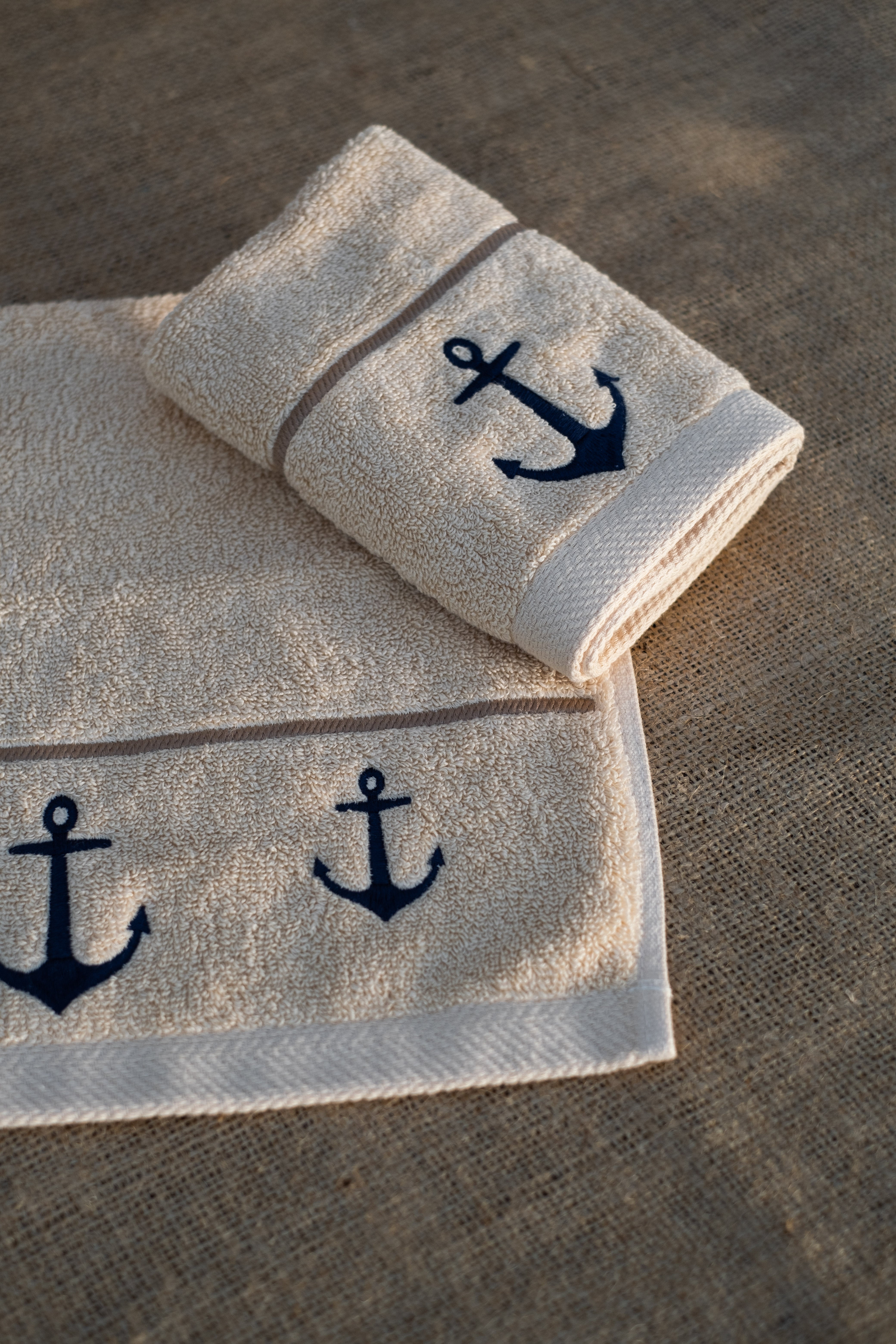 Salty Anchor Guest Towels Set