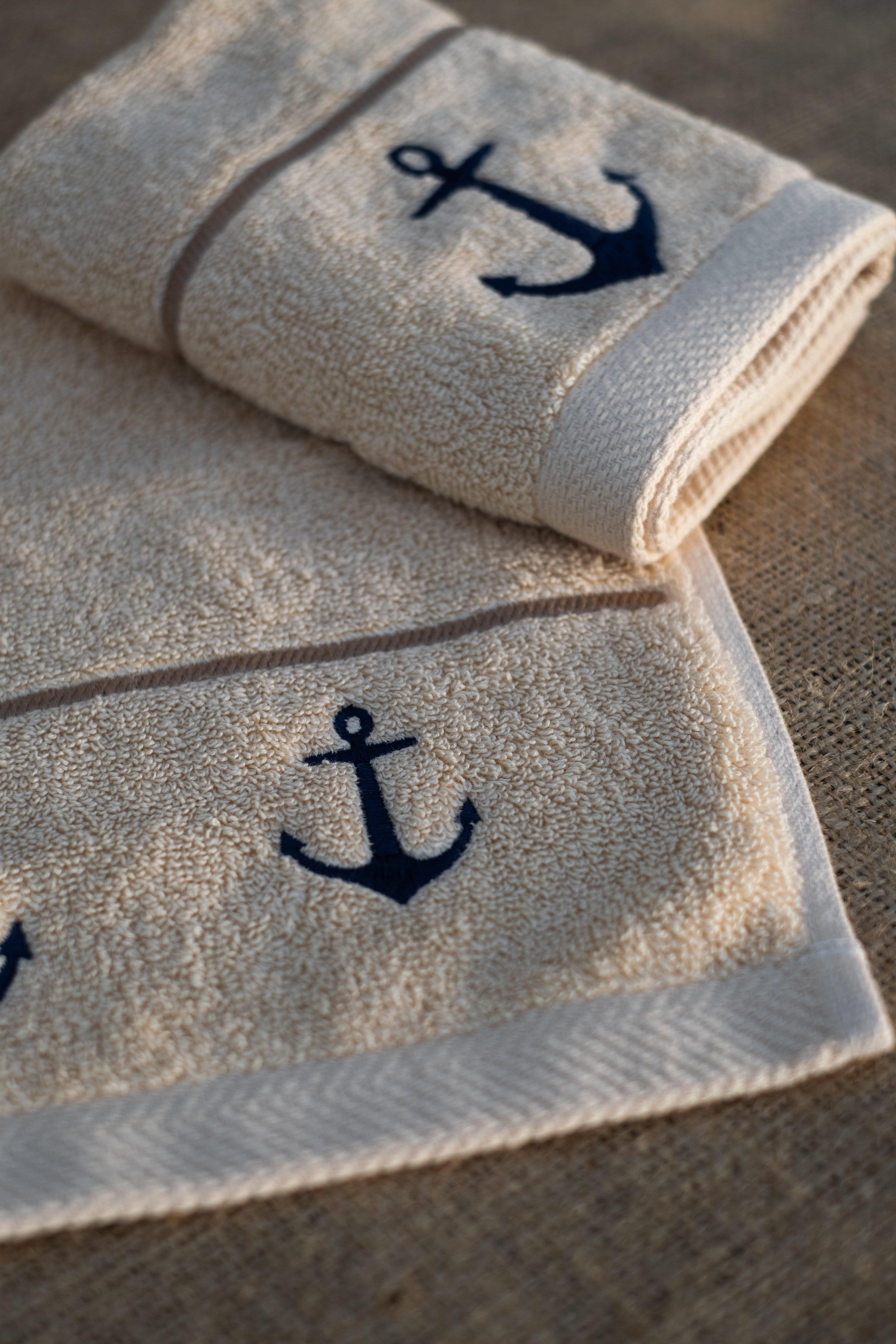 Salty Anchor Guest Towels Set