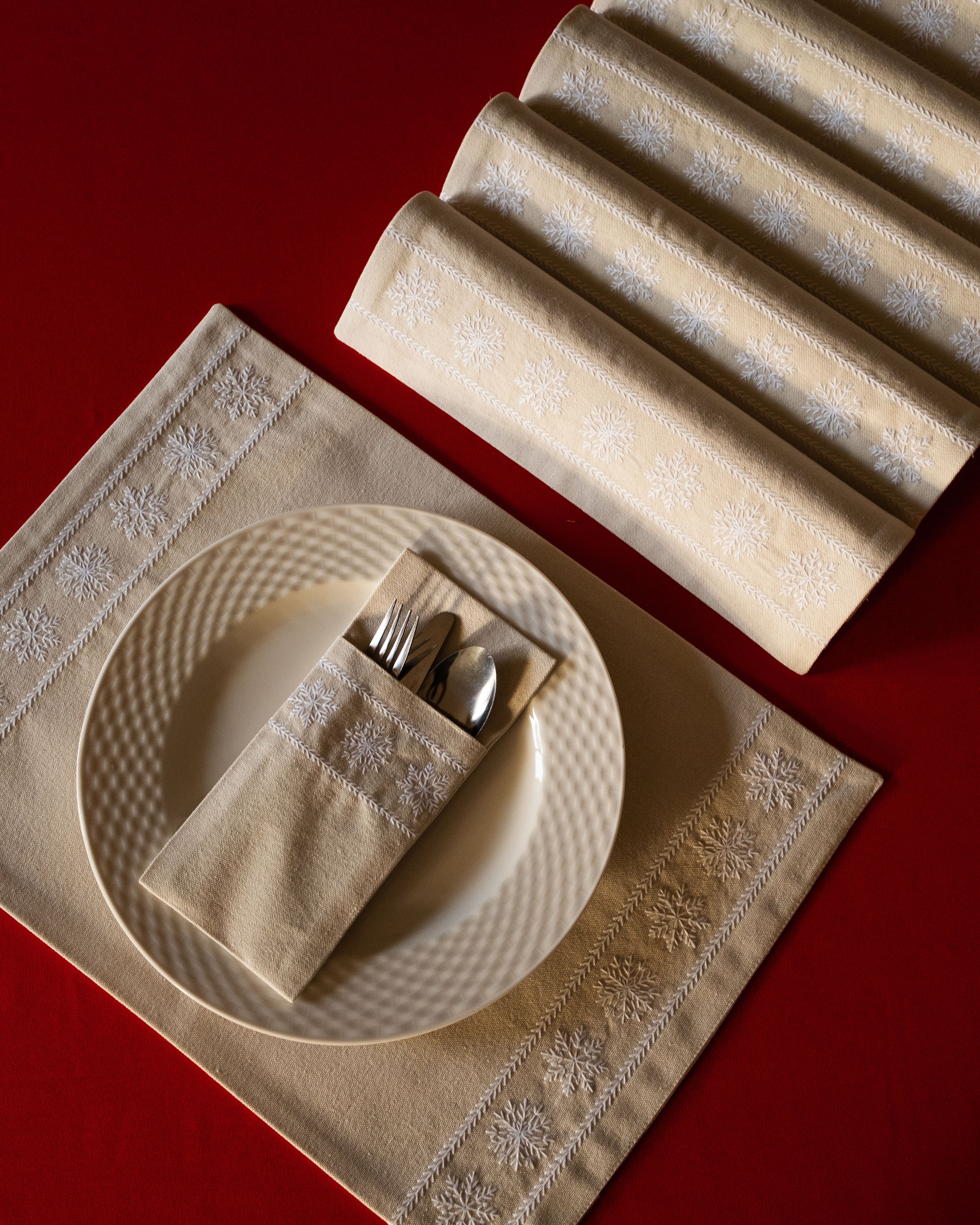 White Snowfall Placemat Set