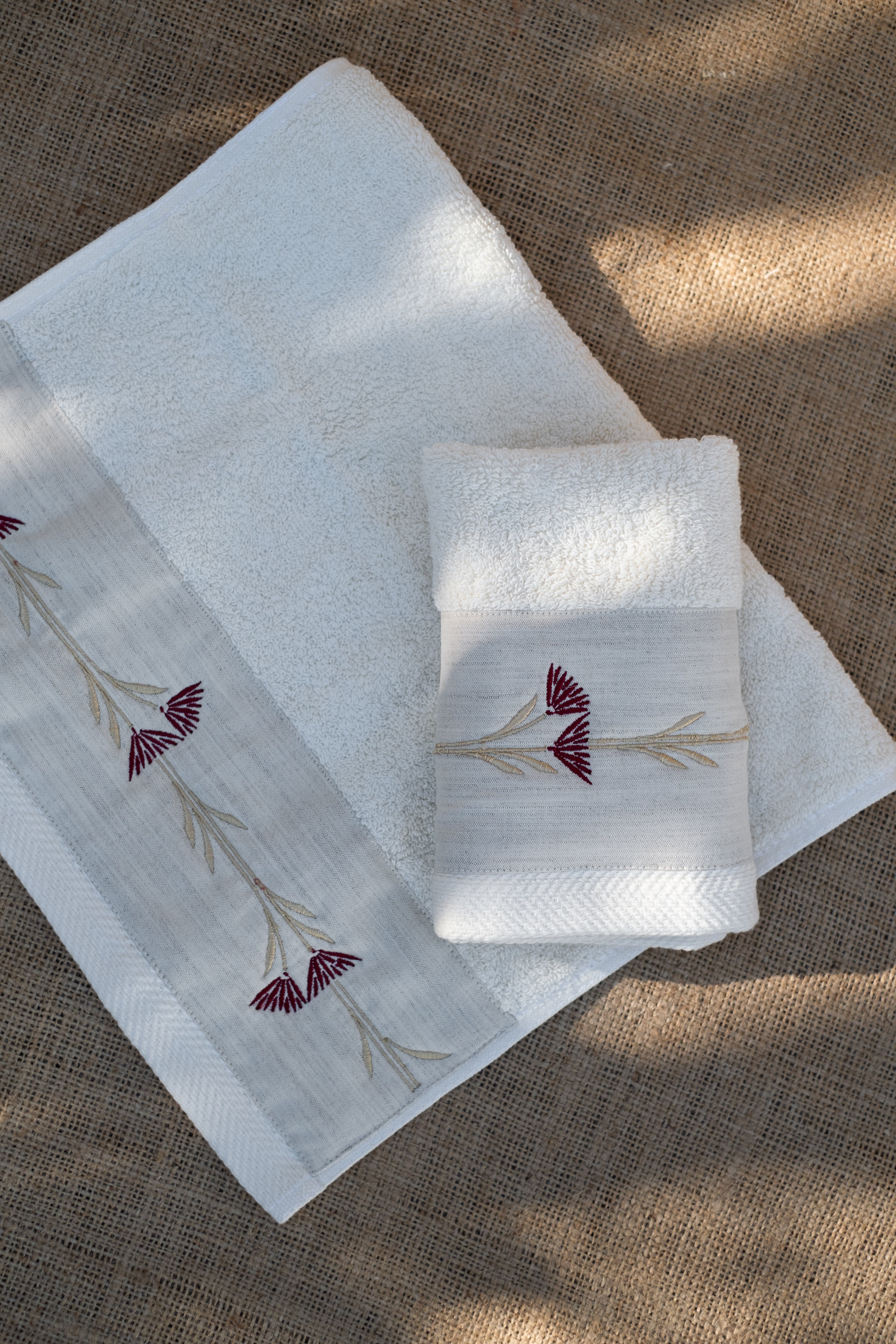 Eternal Guest Linen Towels  Set