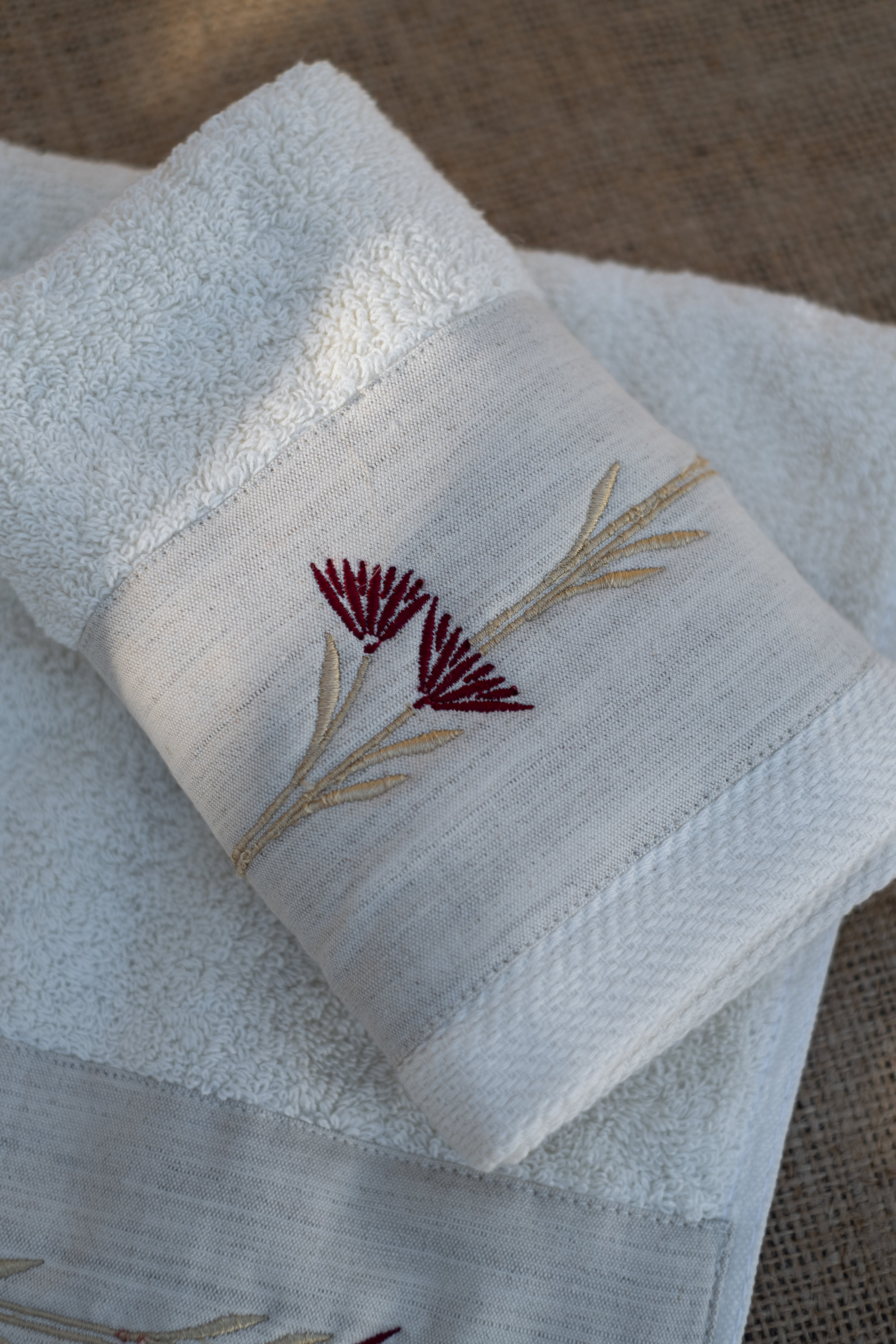 Eternal Guest Linen Towels  Set