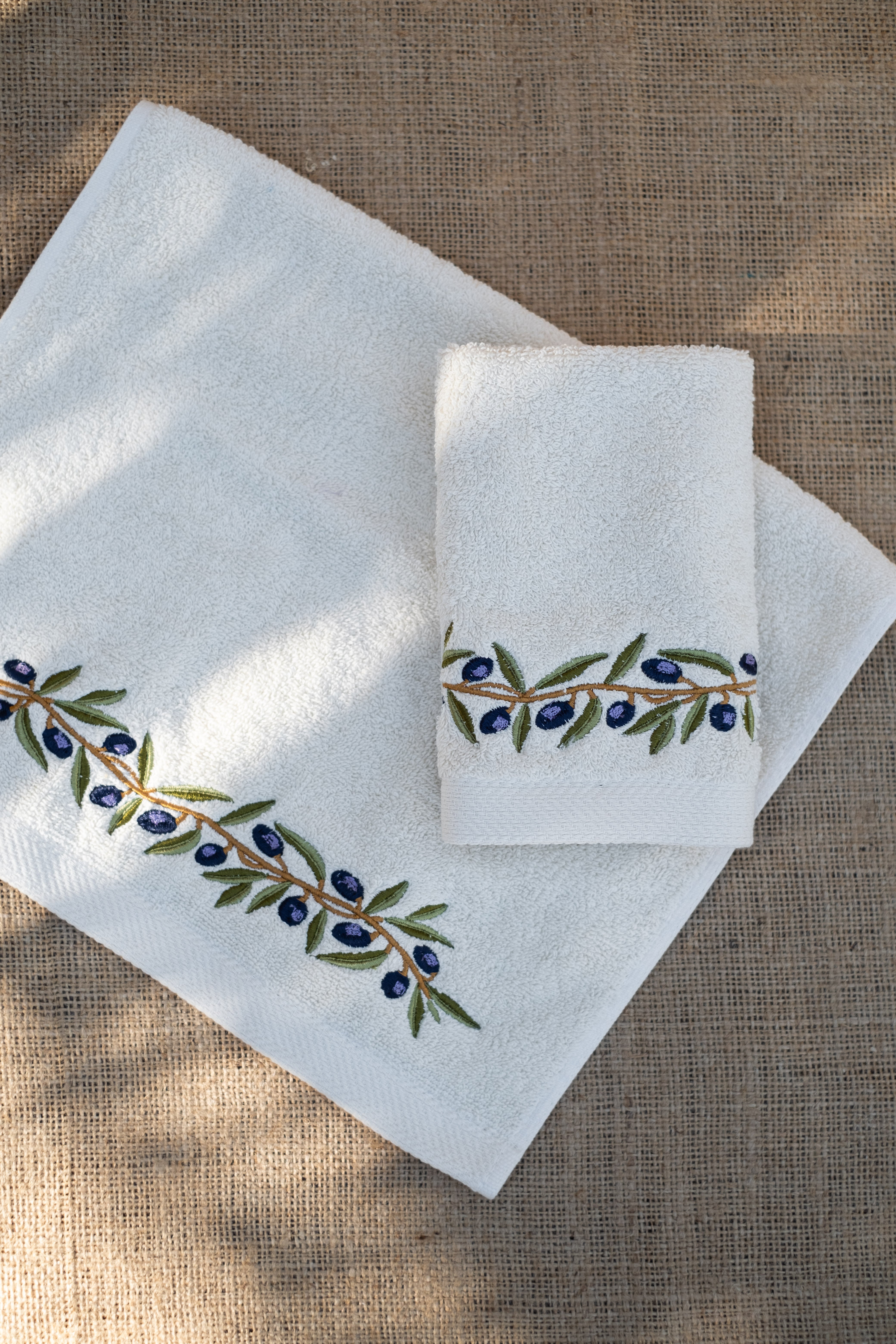 Olive Branch Guest Towels Set