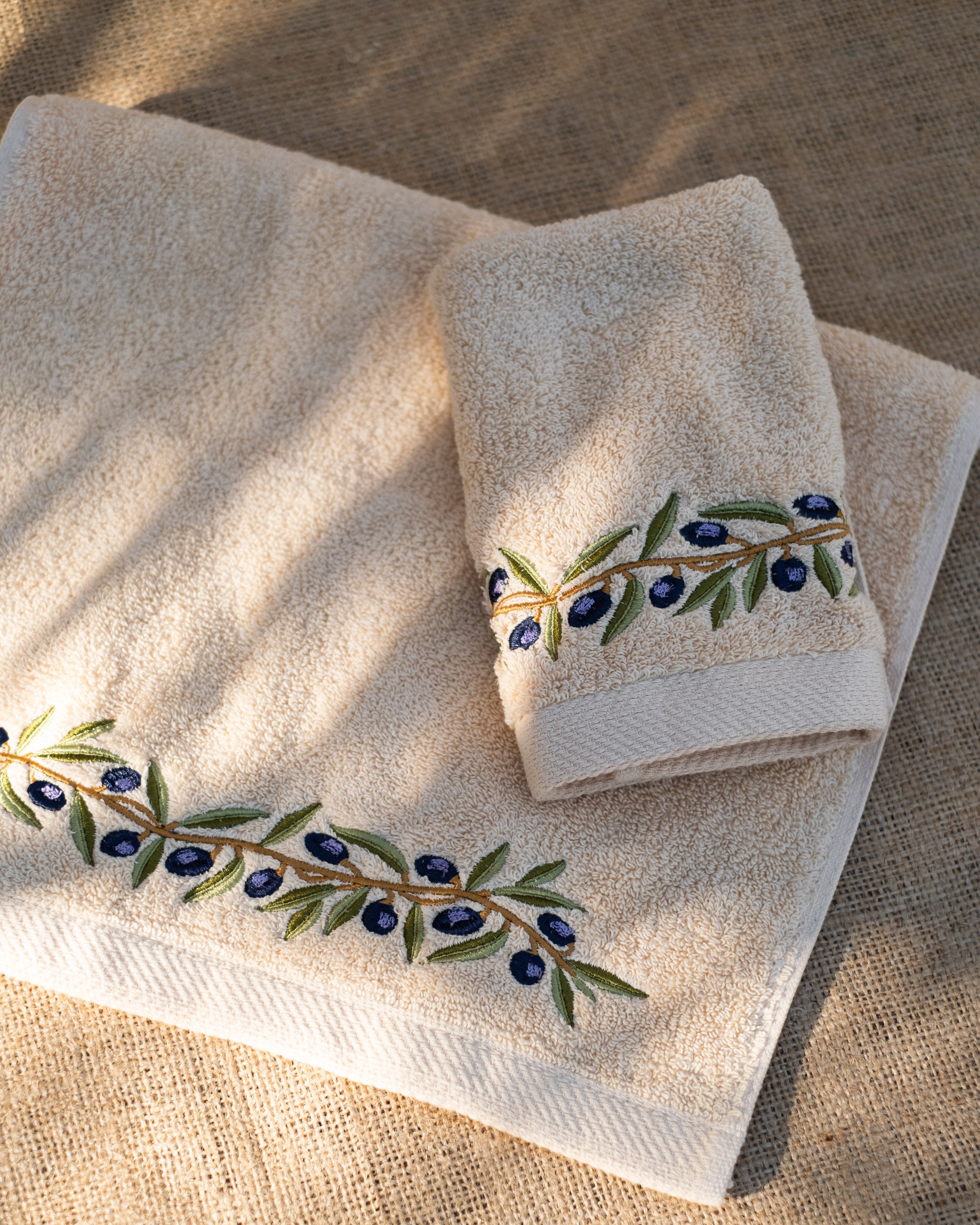 Olive Branch Guest Towels Set