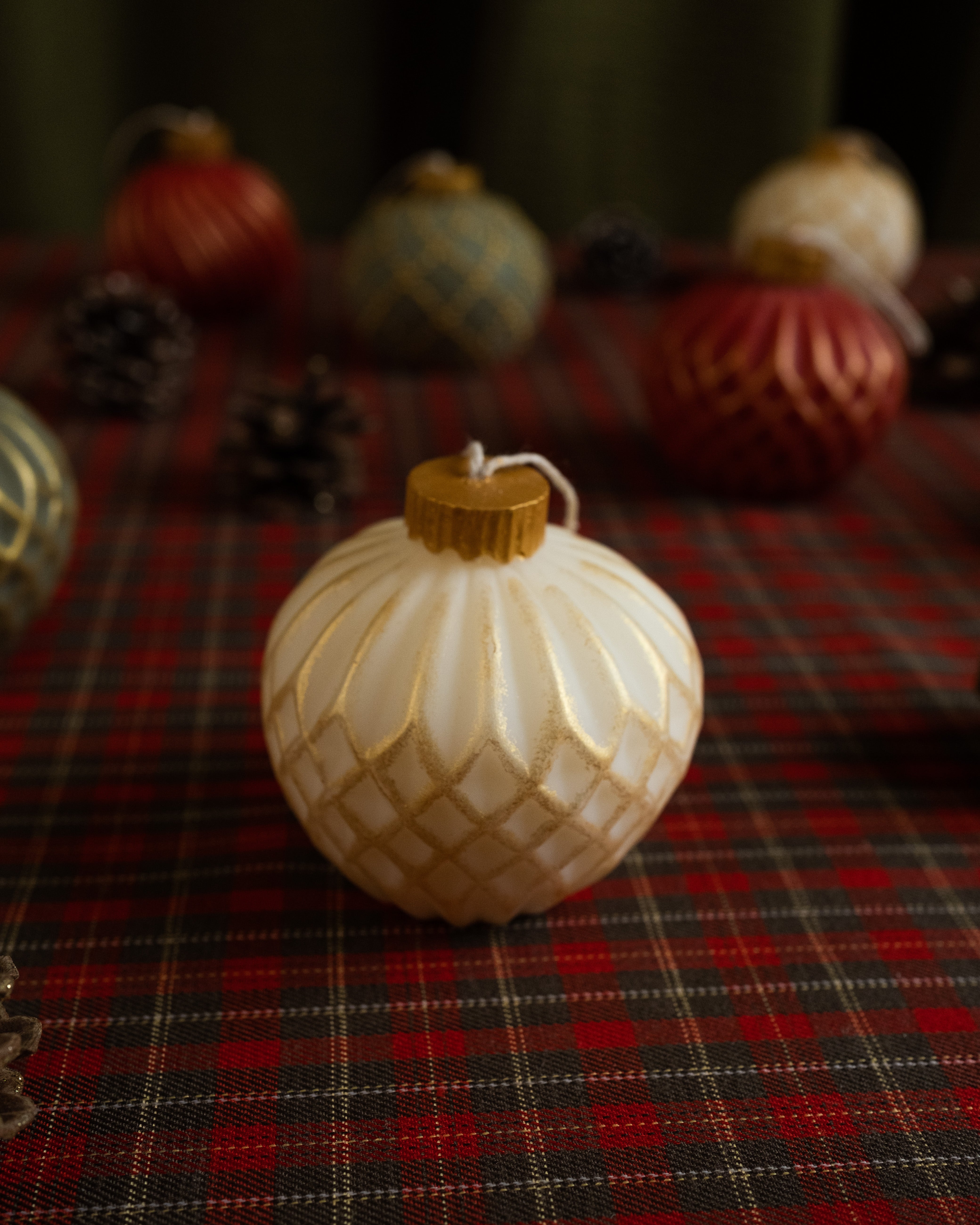 Diamond Ornament Candle