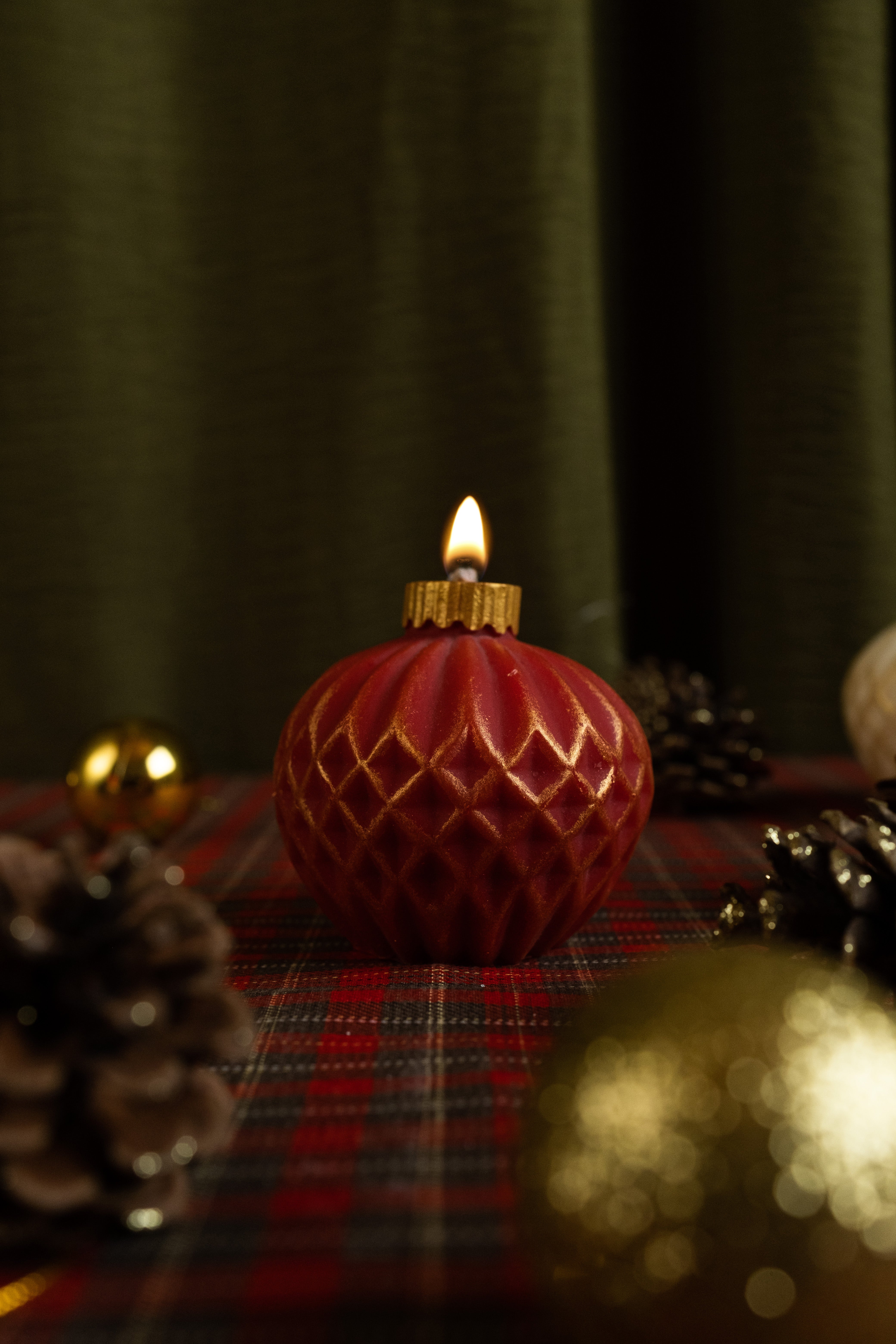 Diamond Ornament Candle