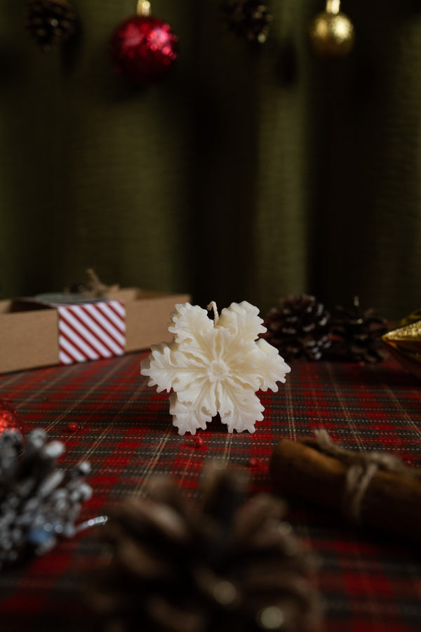 Snowflakes Candle Set