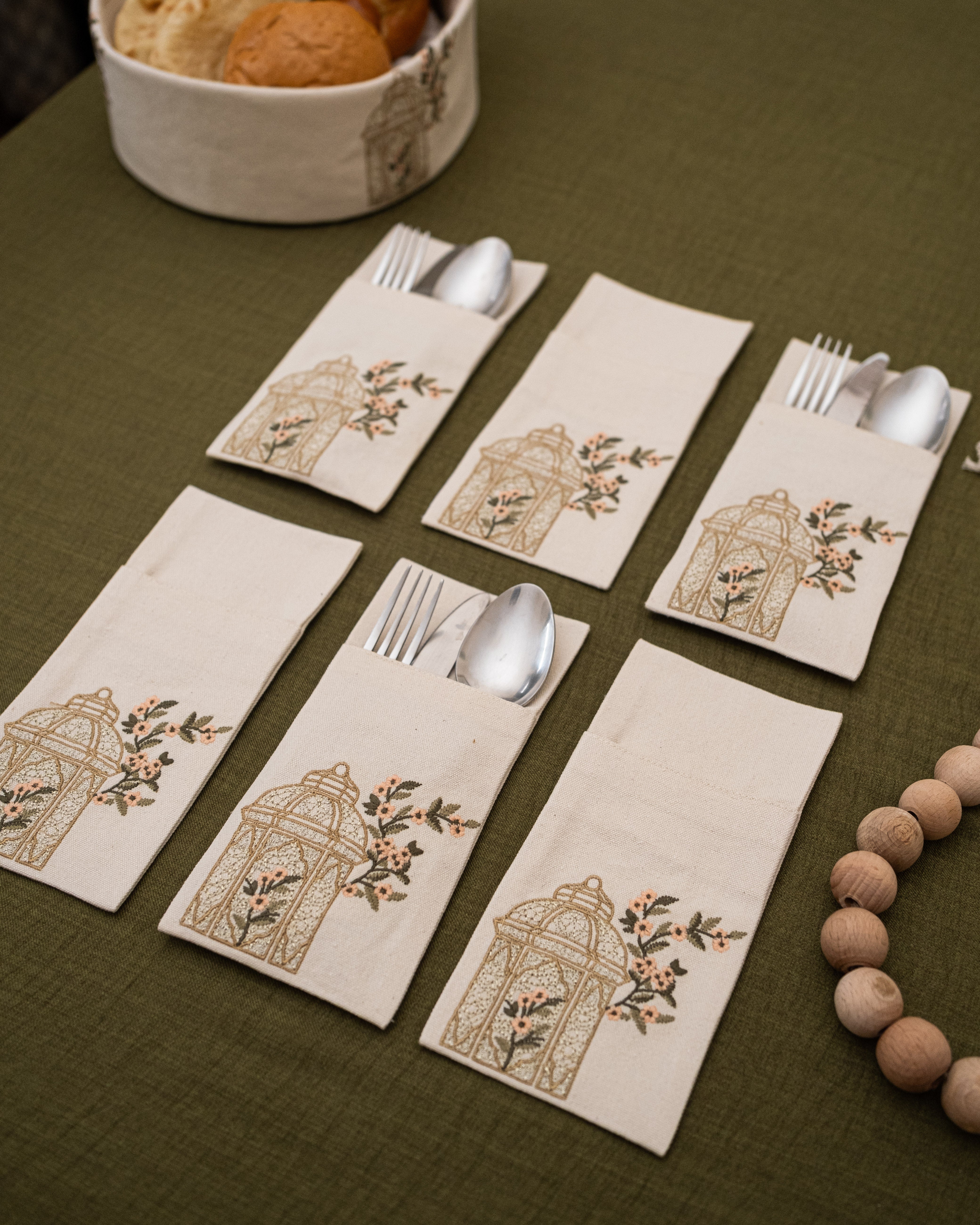 Blooming Lantern Cutlery Holder Set