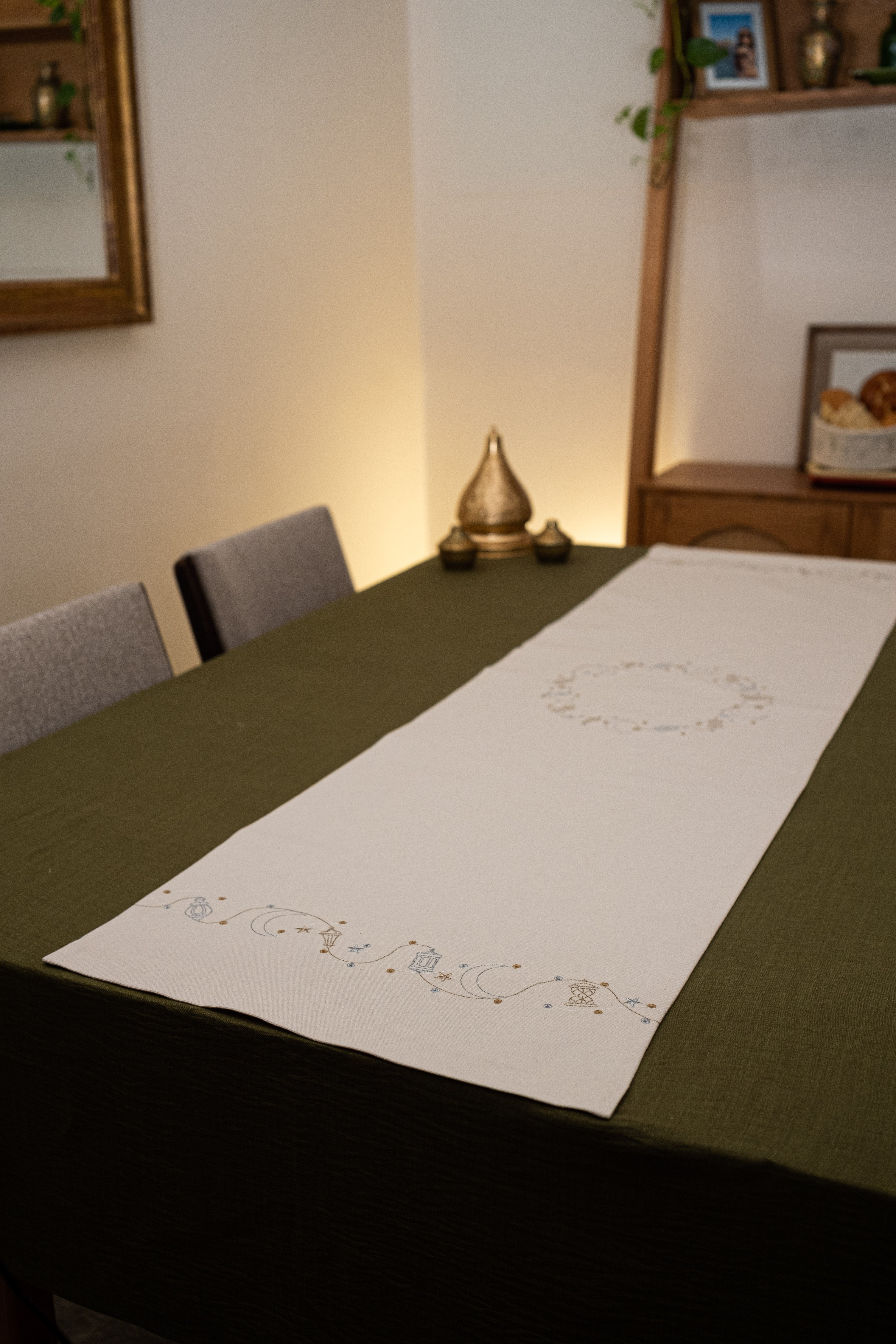 Fawanees Table Runner