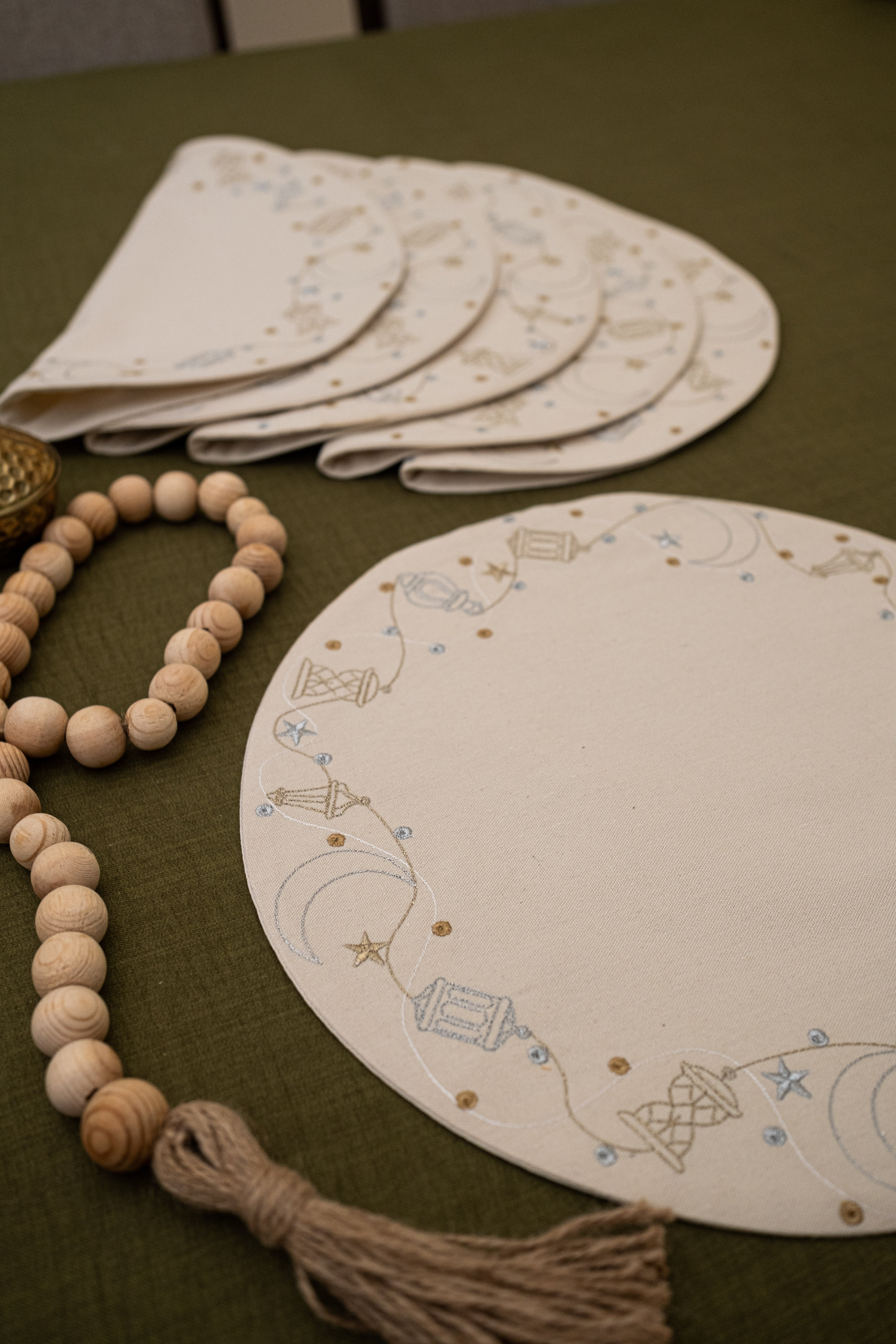 Fawanees Placemats Set