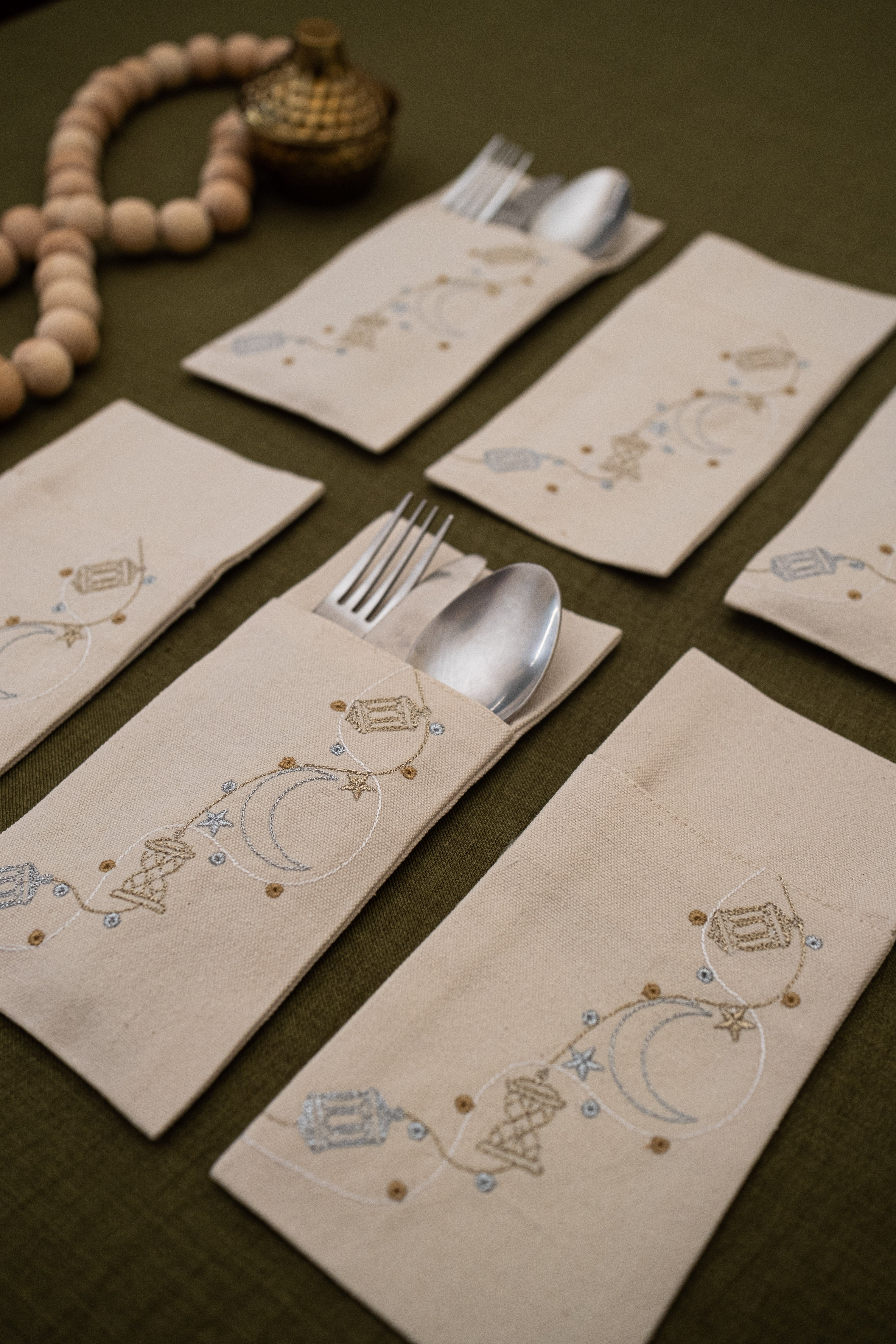 Fawanees Lanterns Cutlery Holder Set