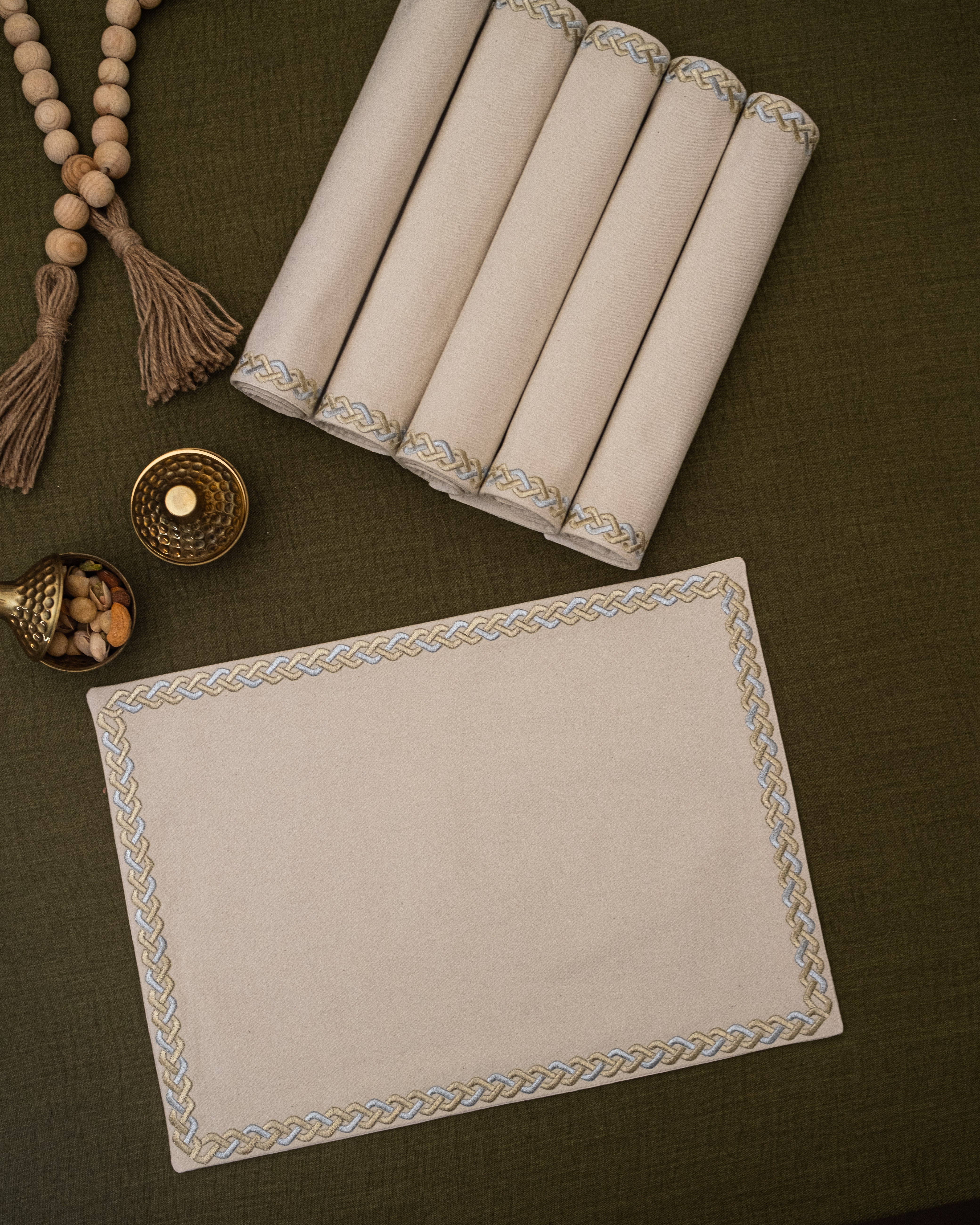 The Regal Braid Placemat Set