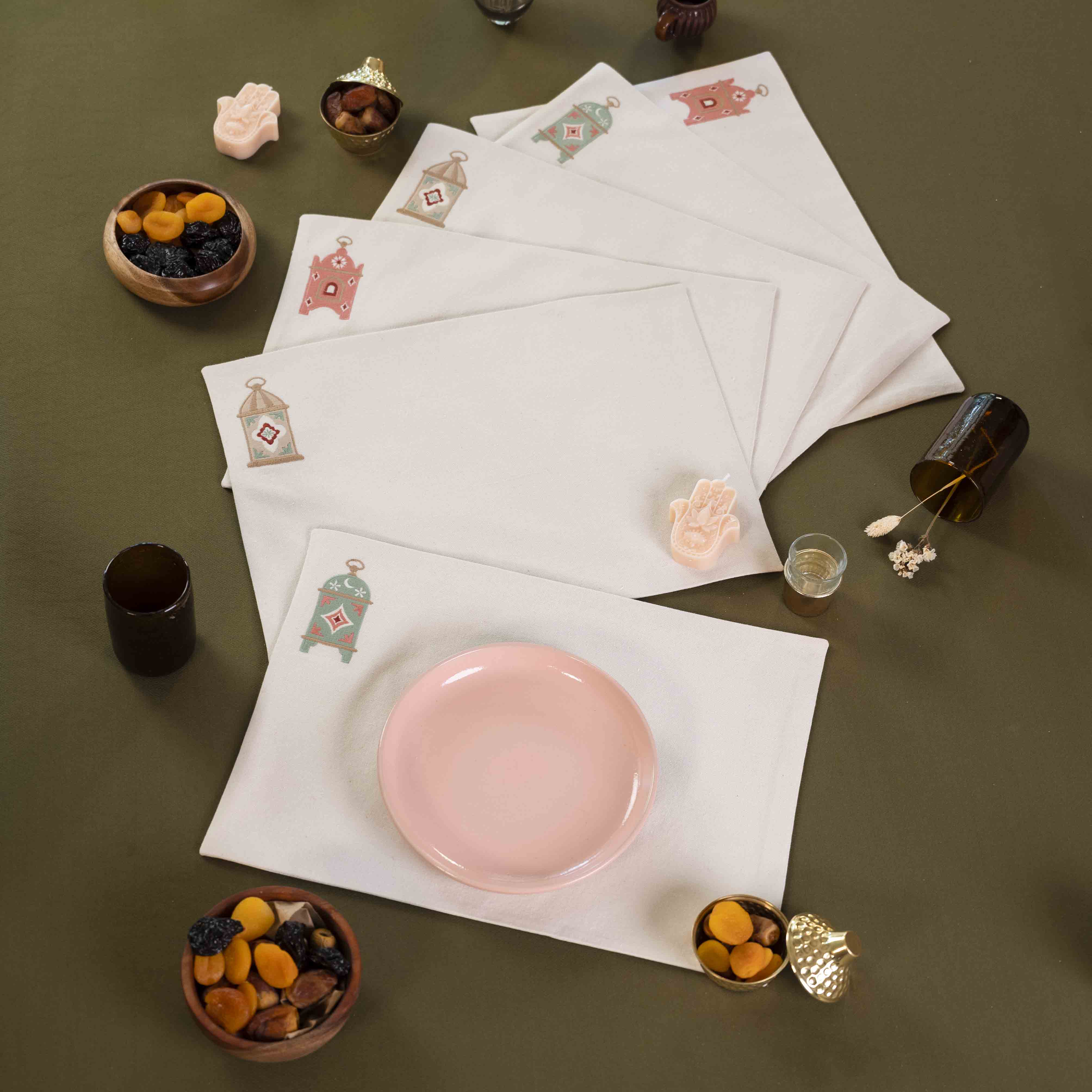Pastel Lanterns Placemats Set