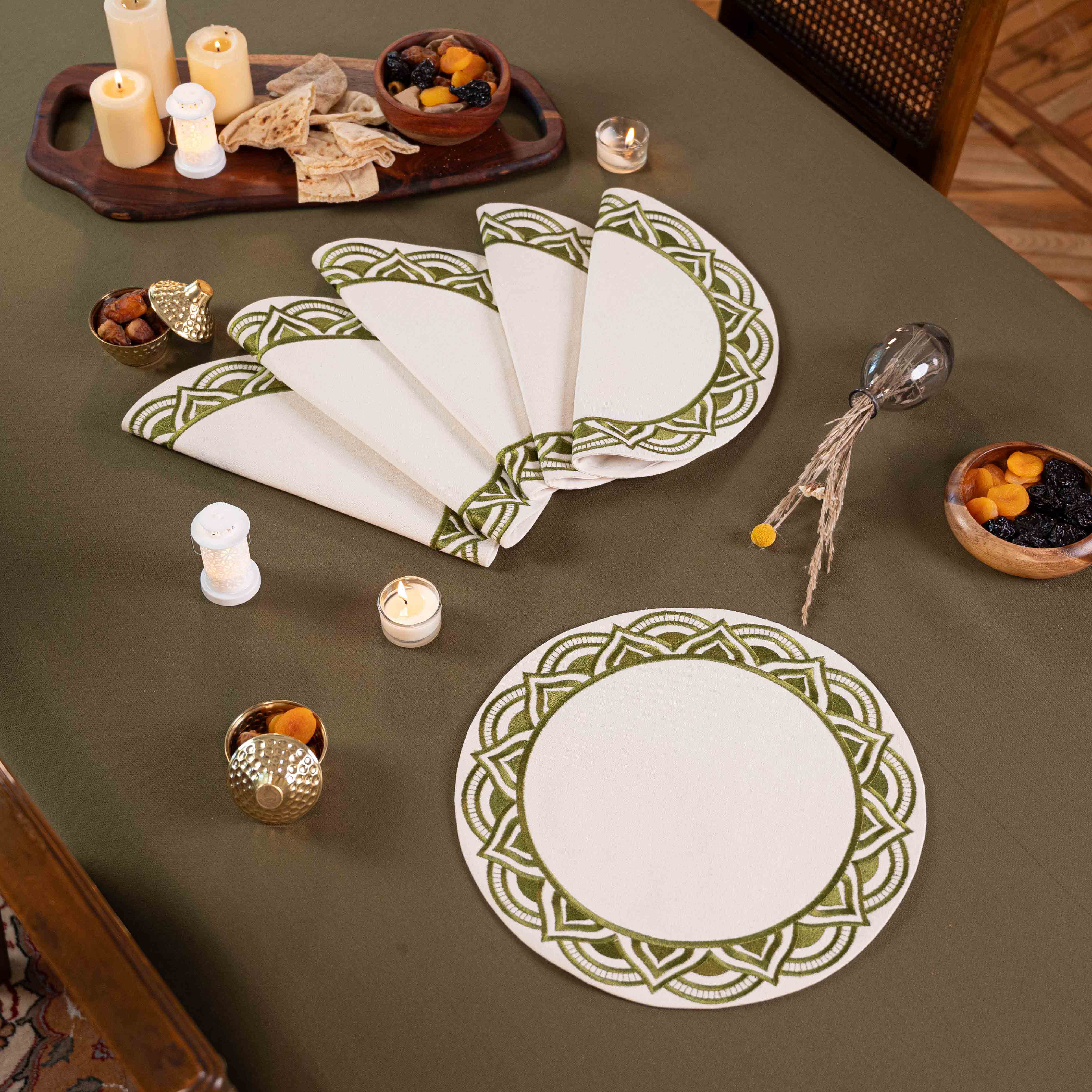 Crescent Mandela Placemat Set